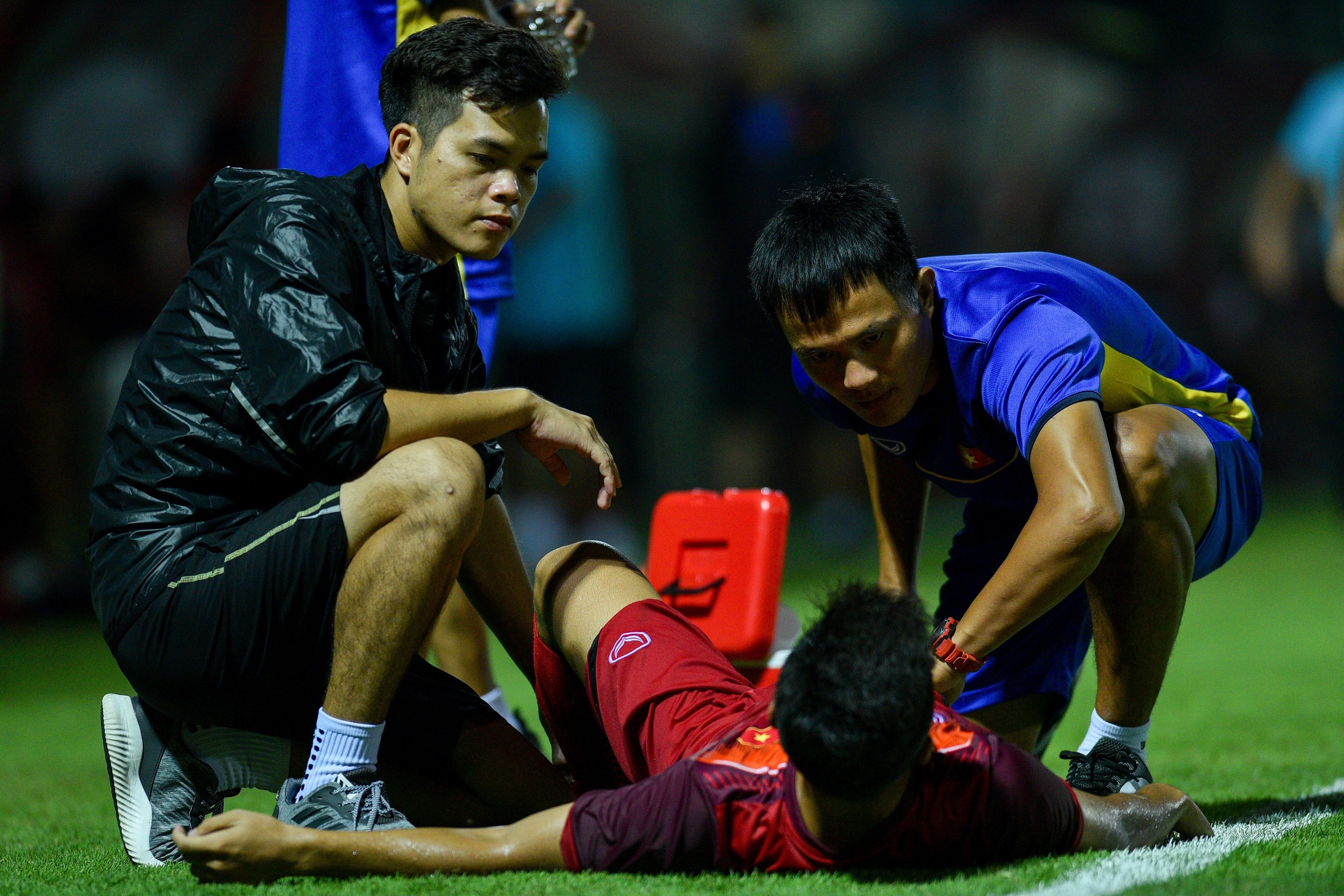 U19 Viet Nam hoi quan anh 10