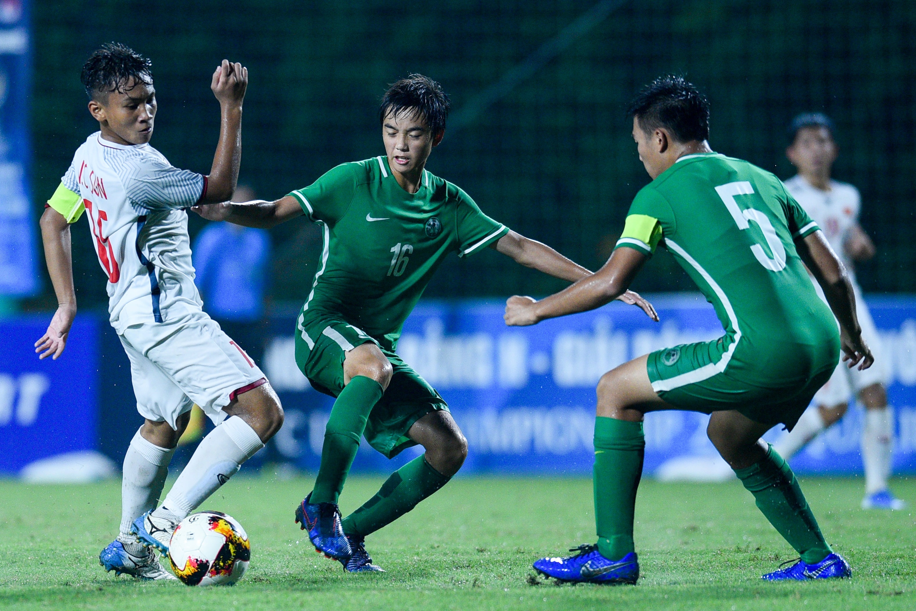 U16 Viet Nam dan dau bang anh 4