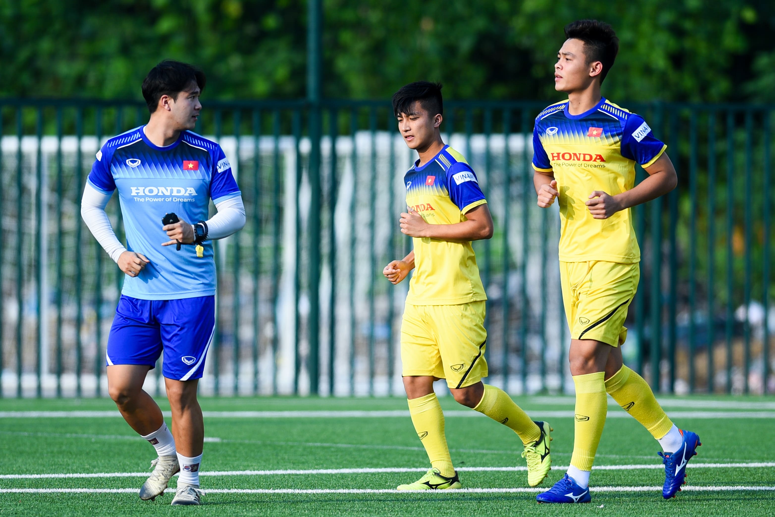 U22 Viet Nam tap trung anh 1