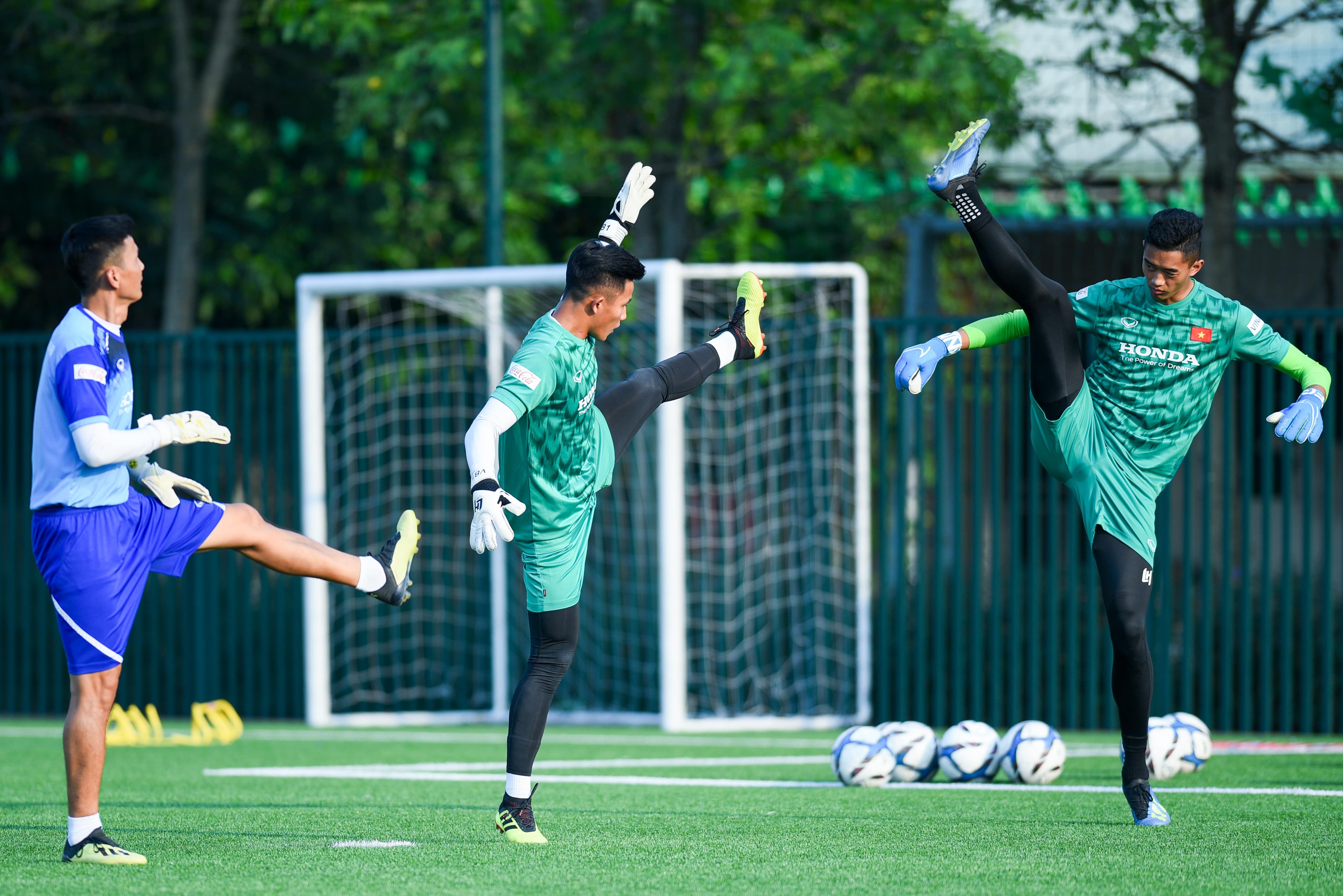 U22 Viet Nam tap trung anh 8