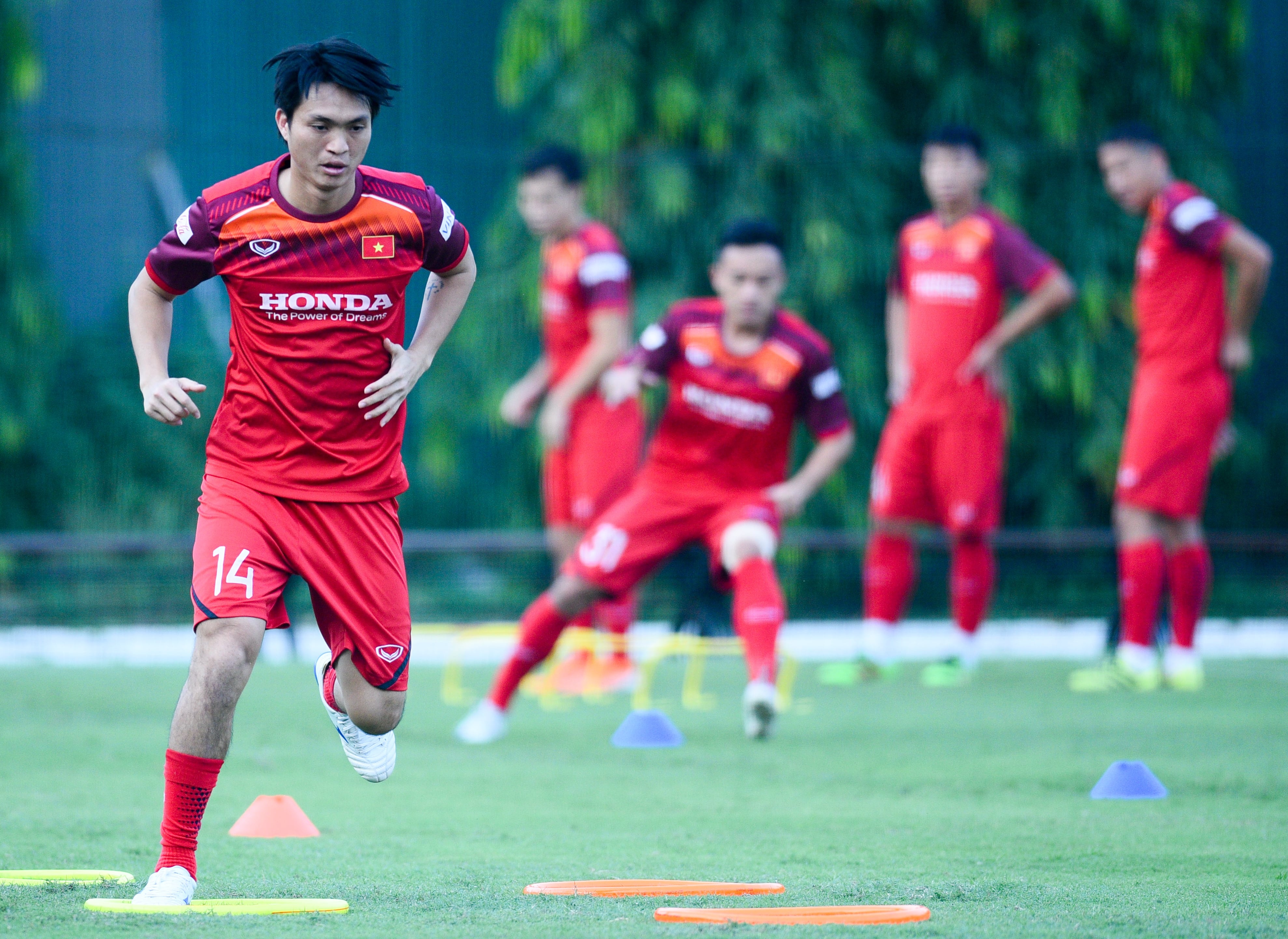 Tuyen Viet Nam tap luyen anh 4