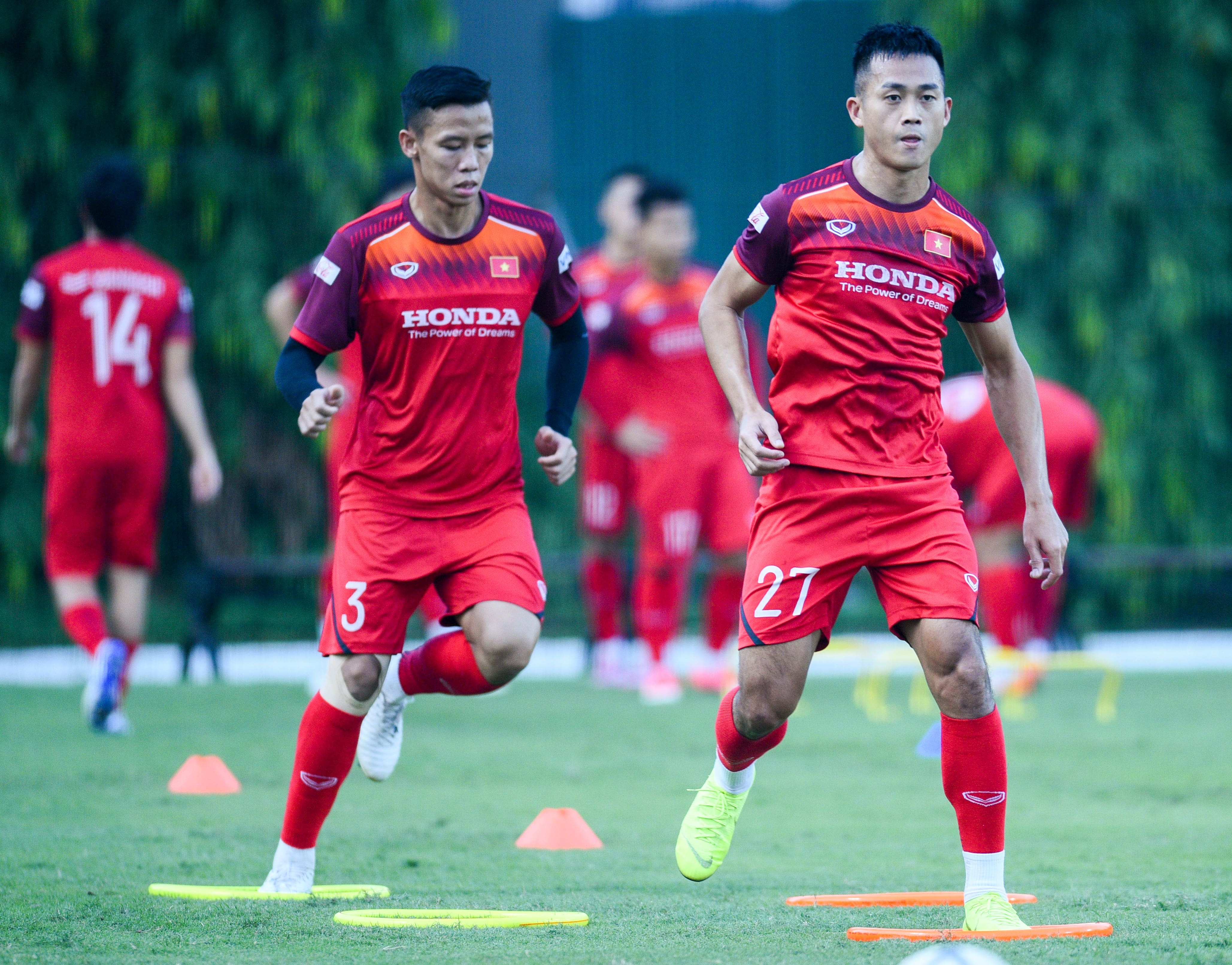 Tuyen Viet Nam tap luyen anh 5