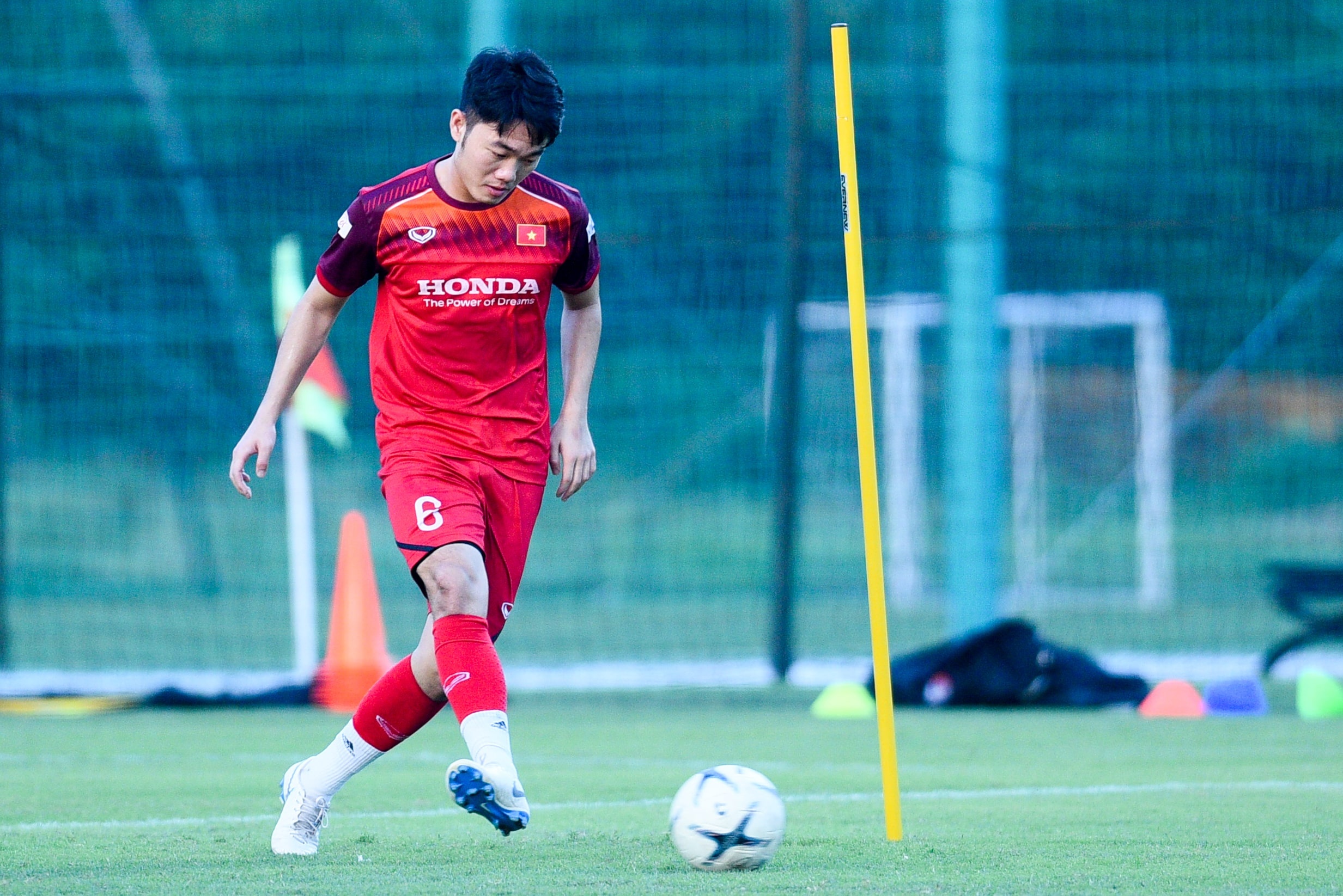 Tuyen Viet Nam tap luyen anh 8