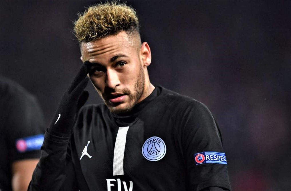 HLV Barca buc minh vi bi hoi qua nhieu ve Neymar hinh anh