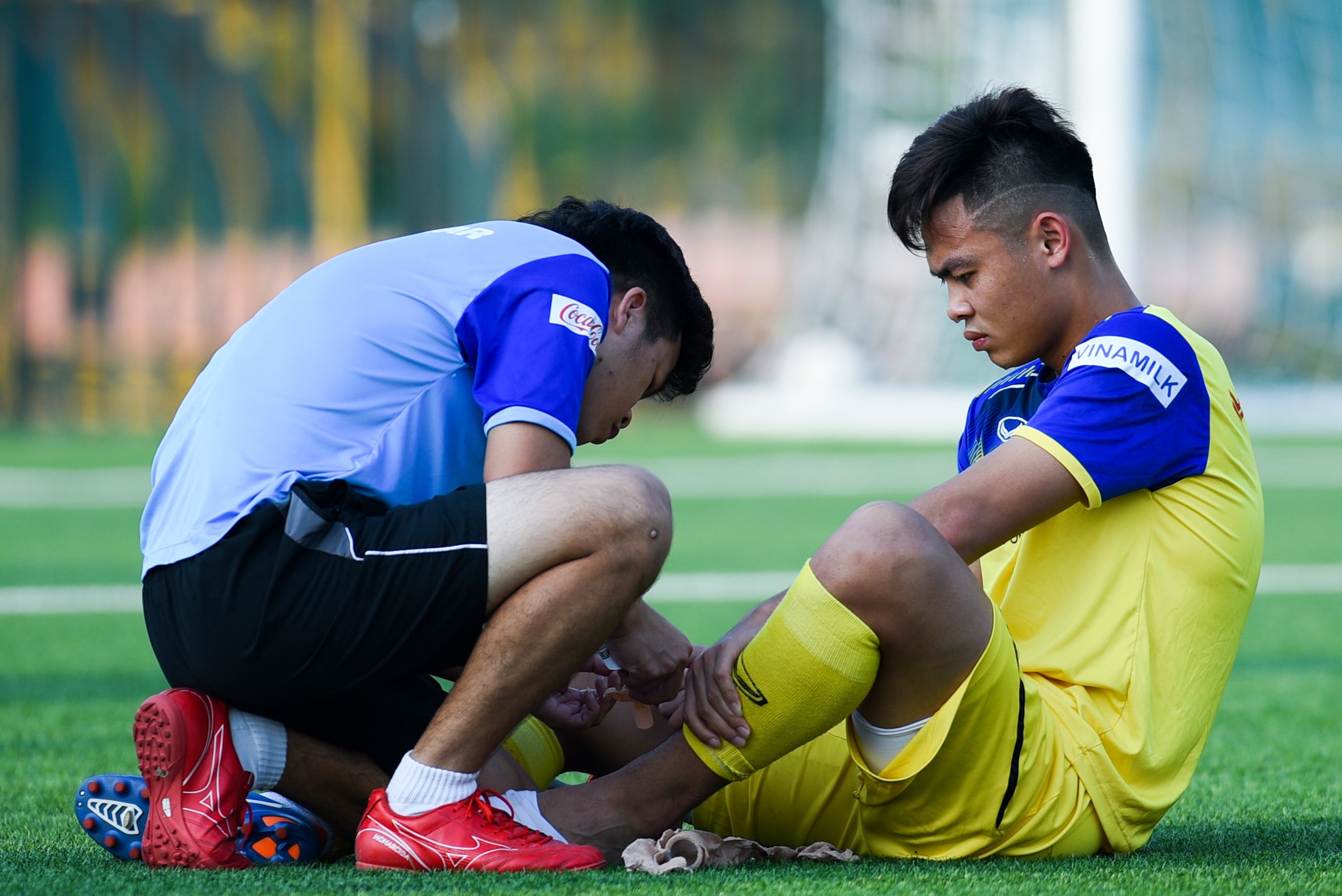 Tuyen Viet Nam thua doi U22 anh 10