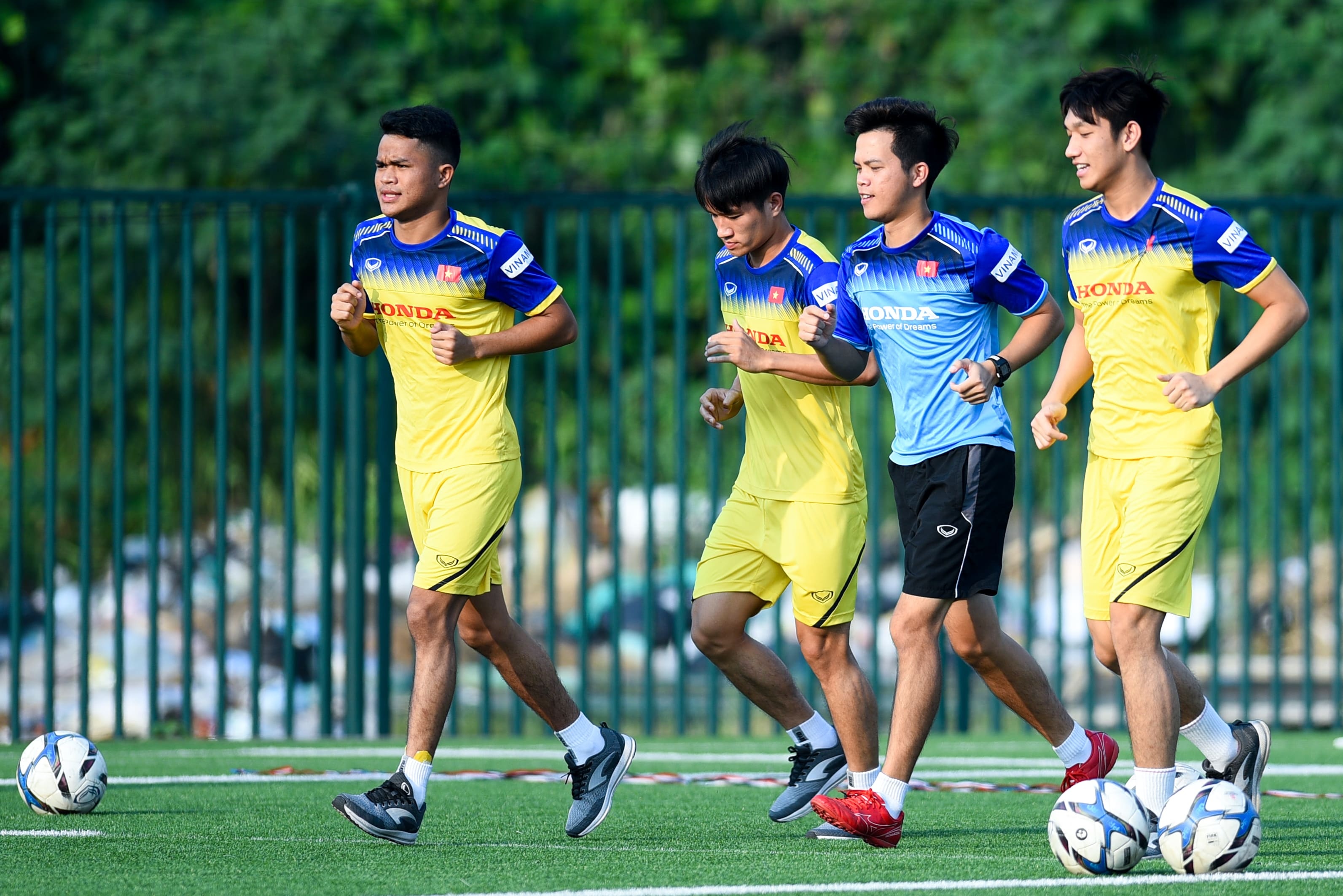 Tuyen Viet Nam thua doi U22 anh 3