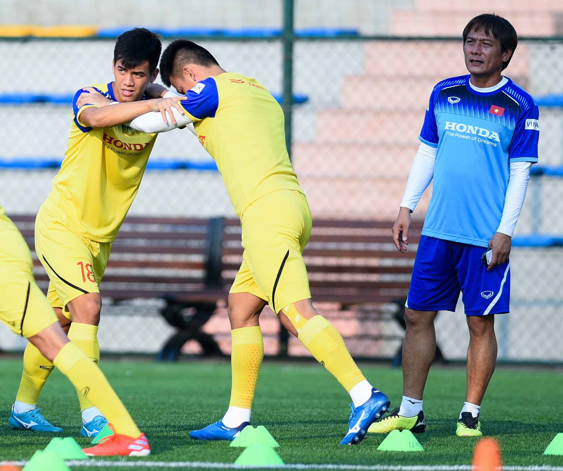 Tuyen Viet Nam thua doi U22 anh 7