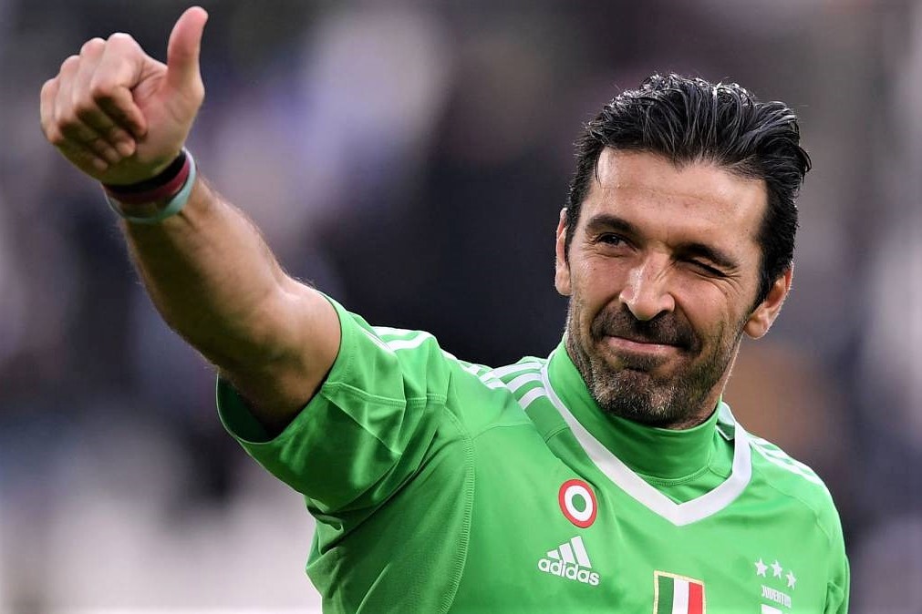 Buffon: 'Cam on cuoc doi vi khong de toi vo dich Champions League' hinh anh
