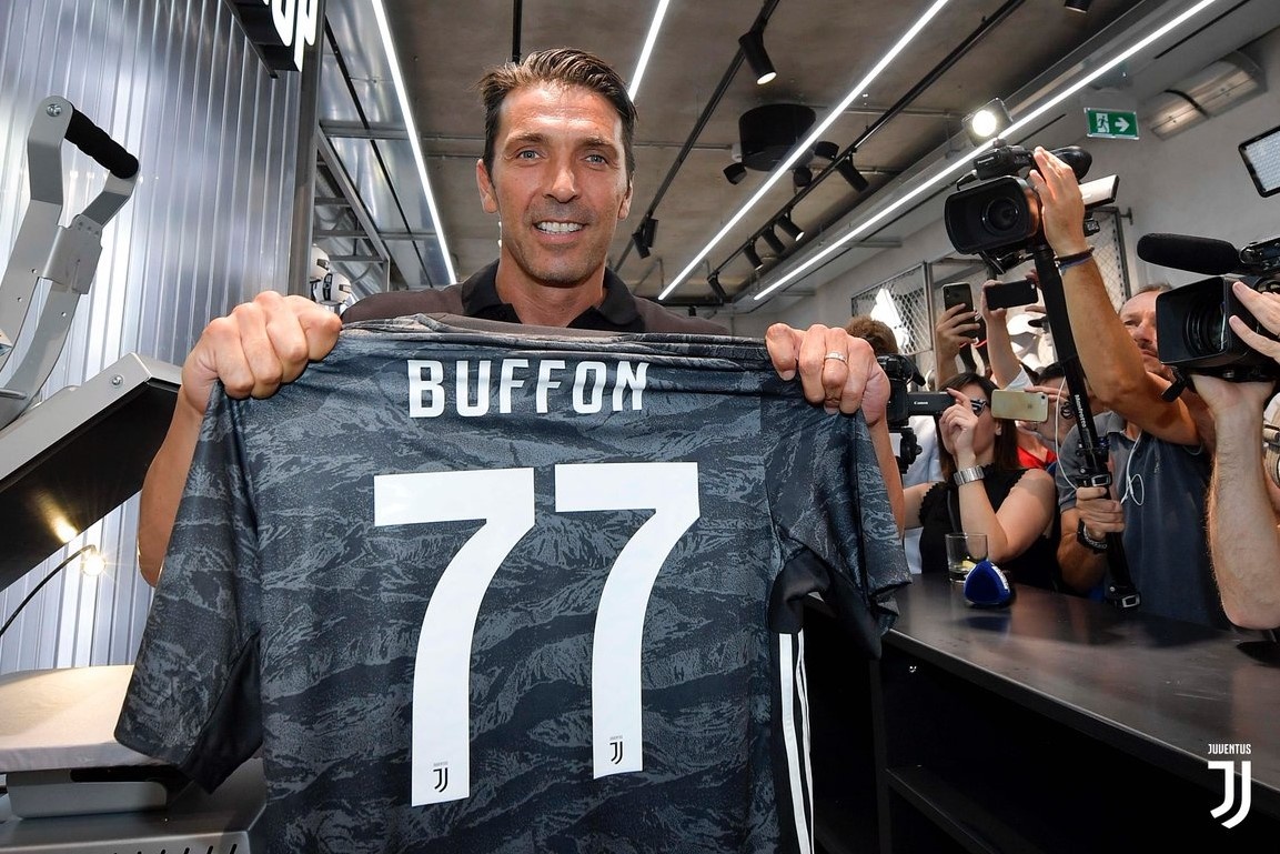 Buffon khong vo dich C1 anh 1