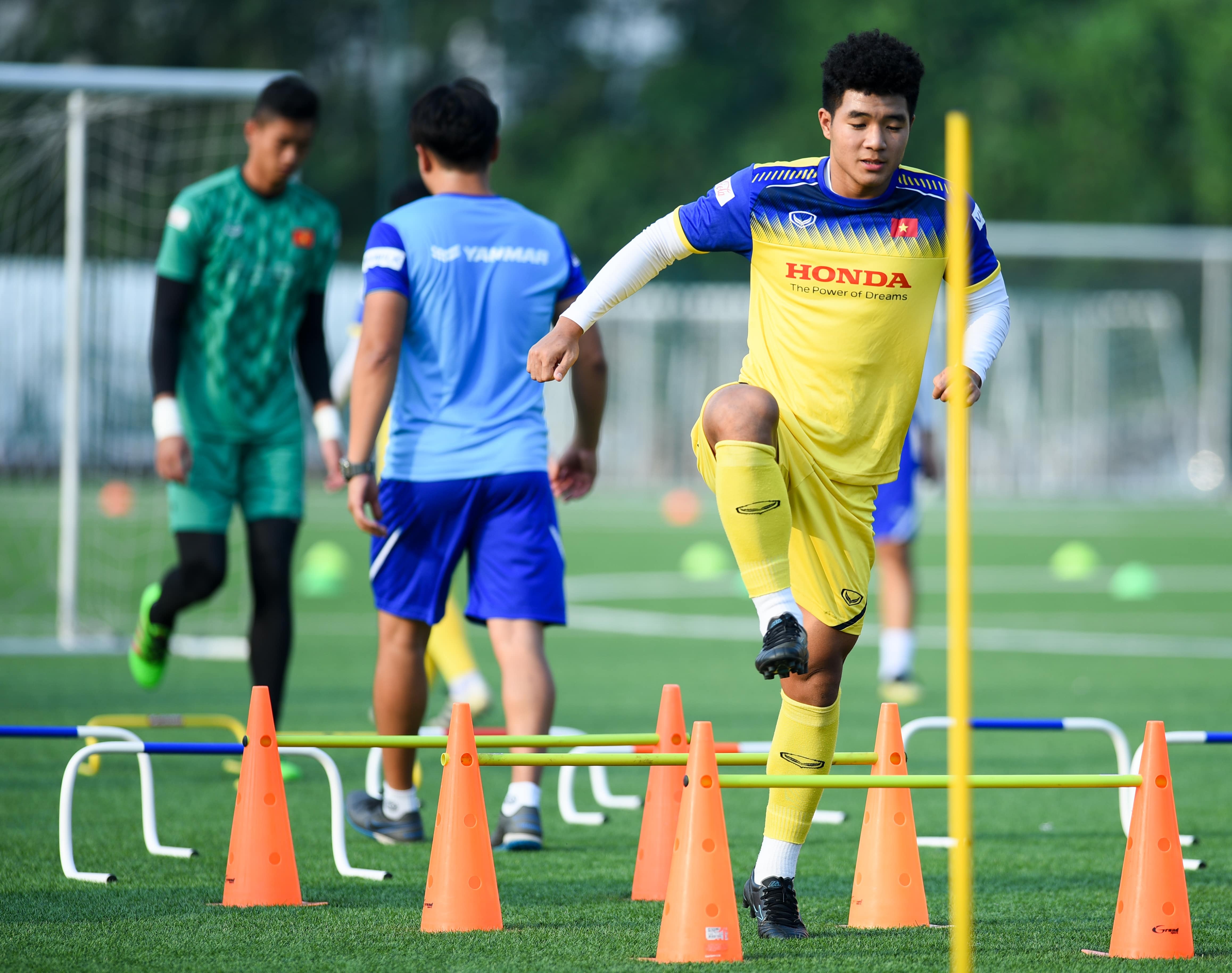 Duc Chinh tro lai anh 2