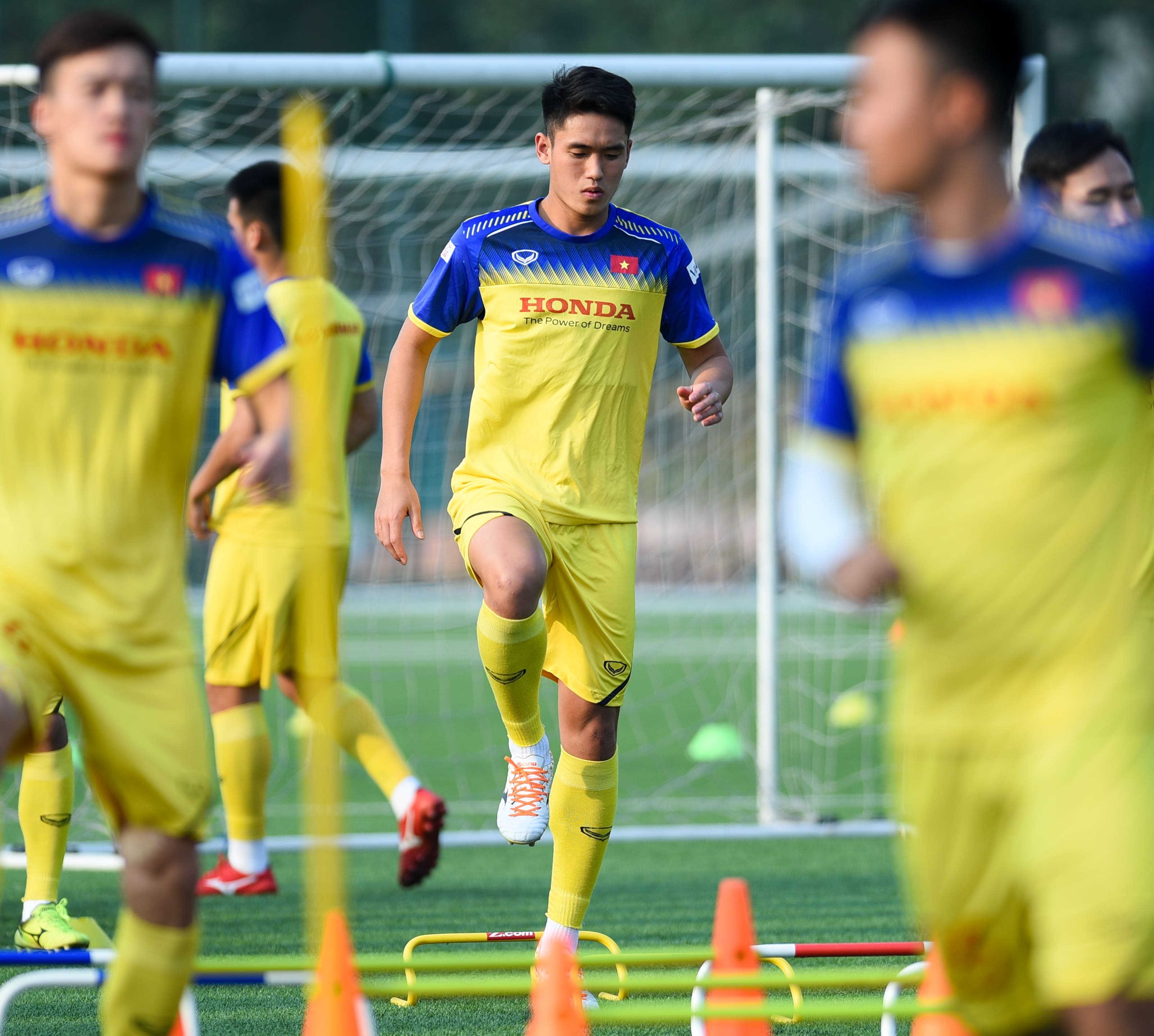 Duc Chinh tro lai anh 4