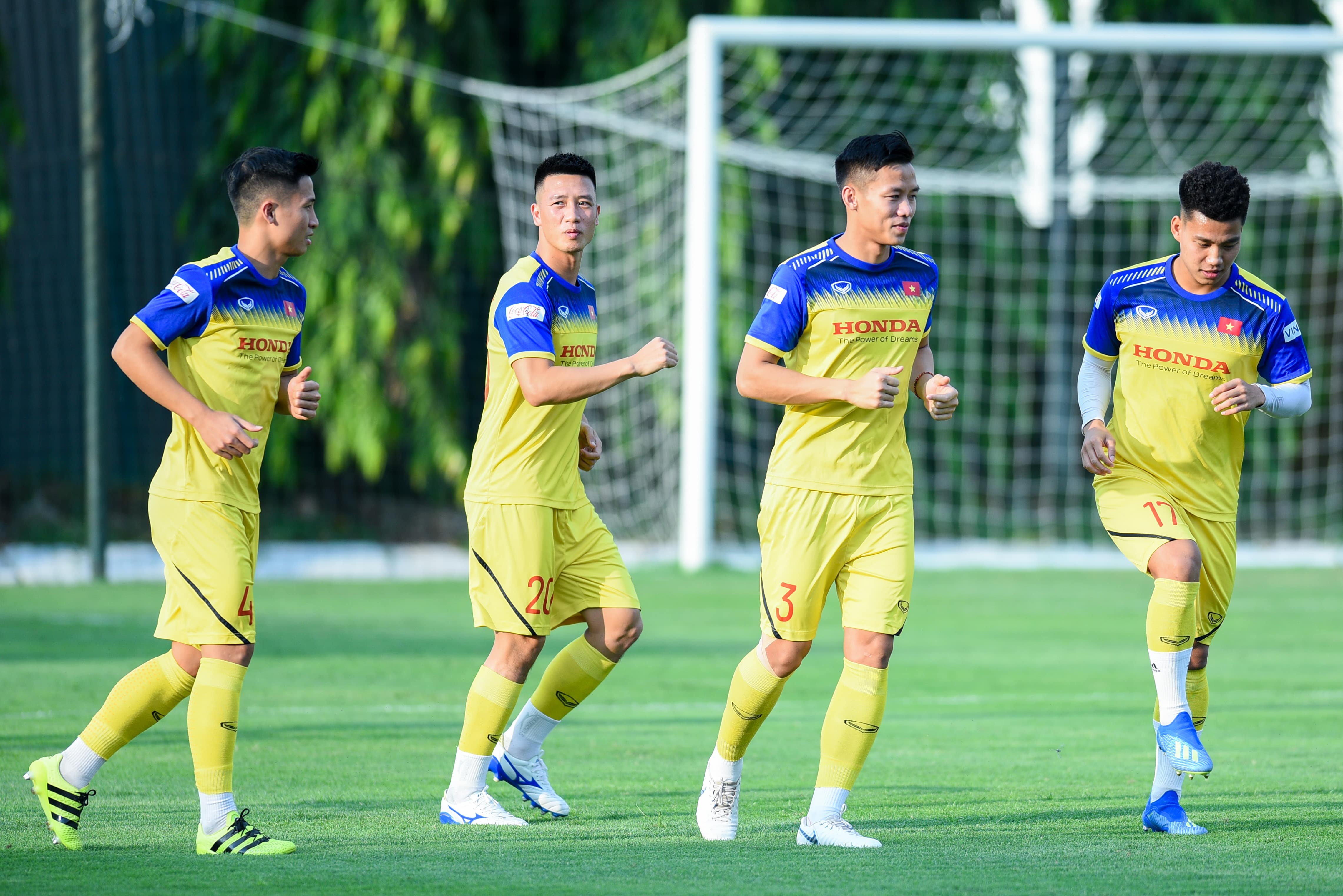 Văn Lâm về Việt Nam ảnh 1 Van Lam ve Viet Nam anh 1