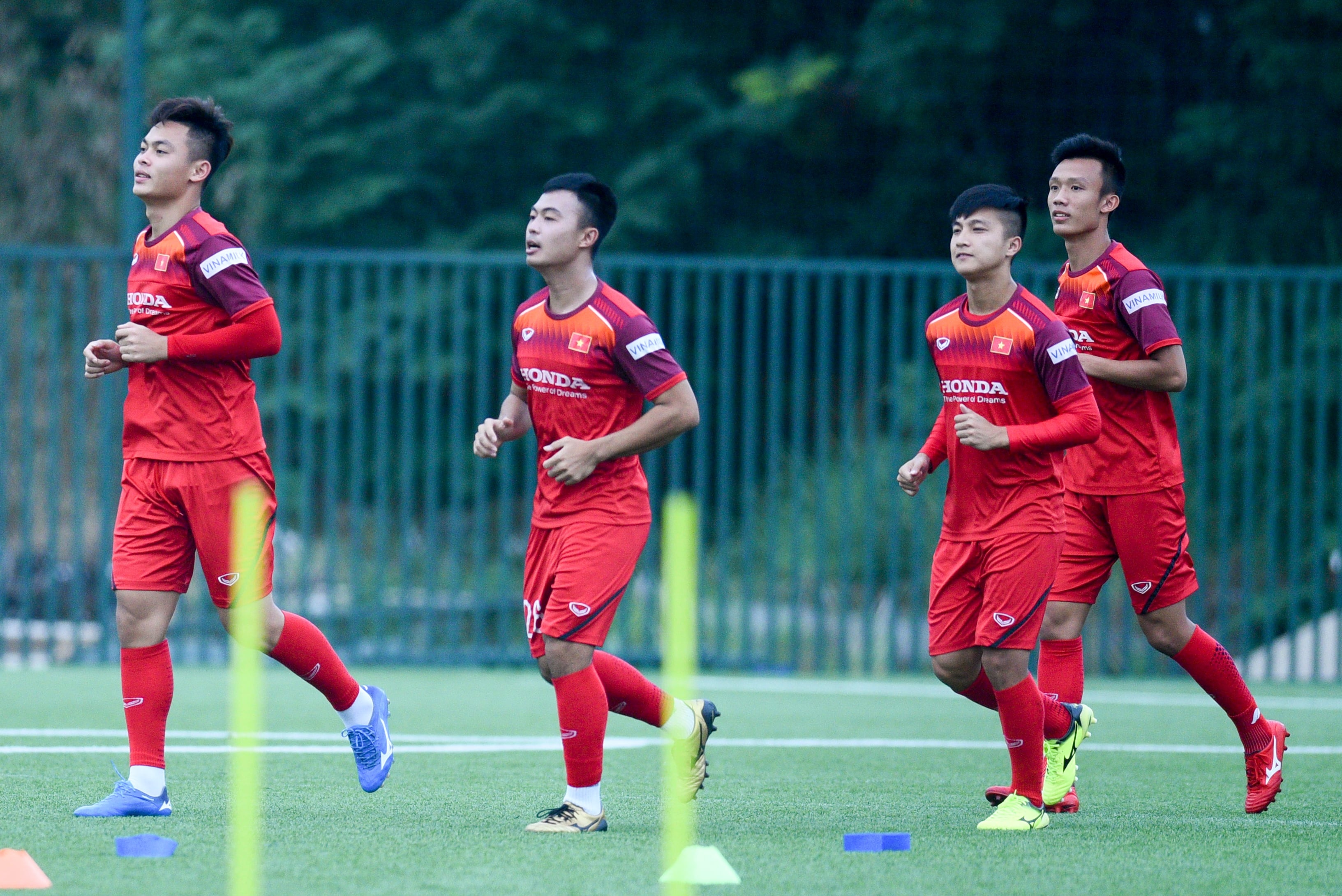 Bui Tien Dung ve nuoc anh 1