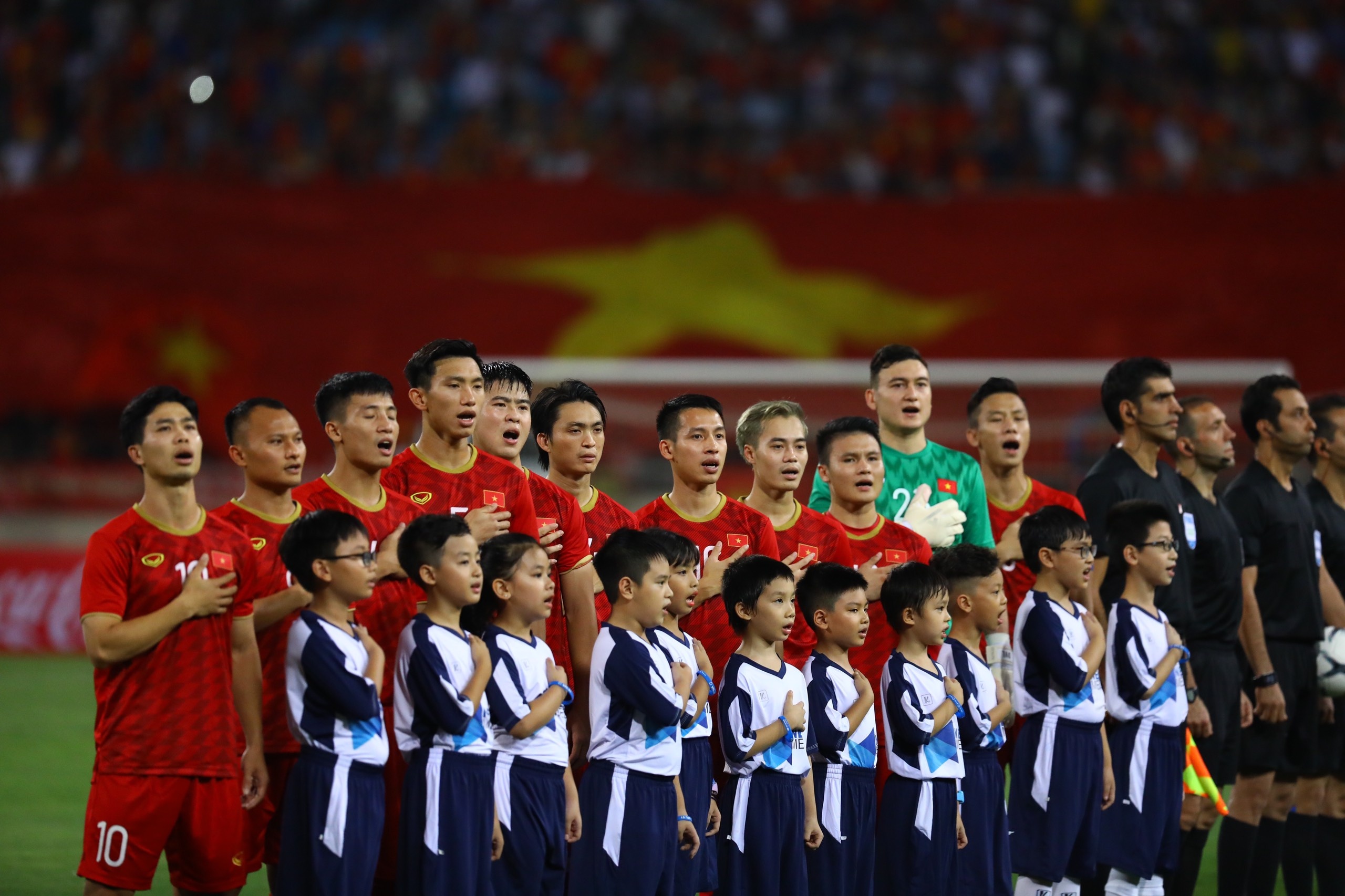 Viet Nam dau voi Malaysia anh 1