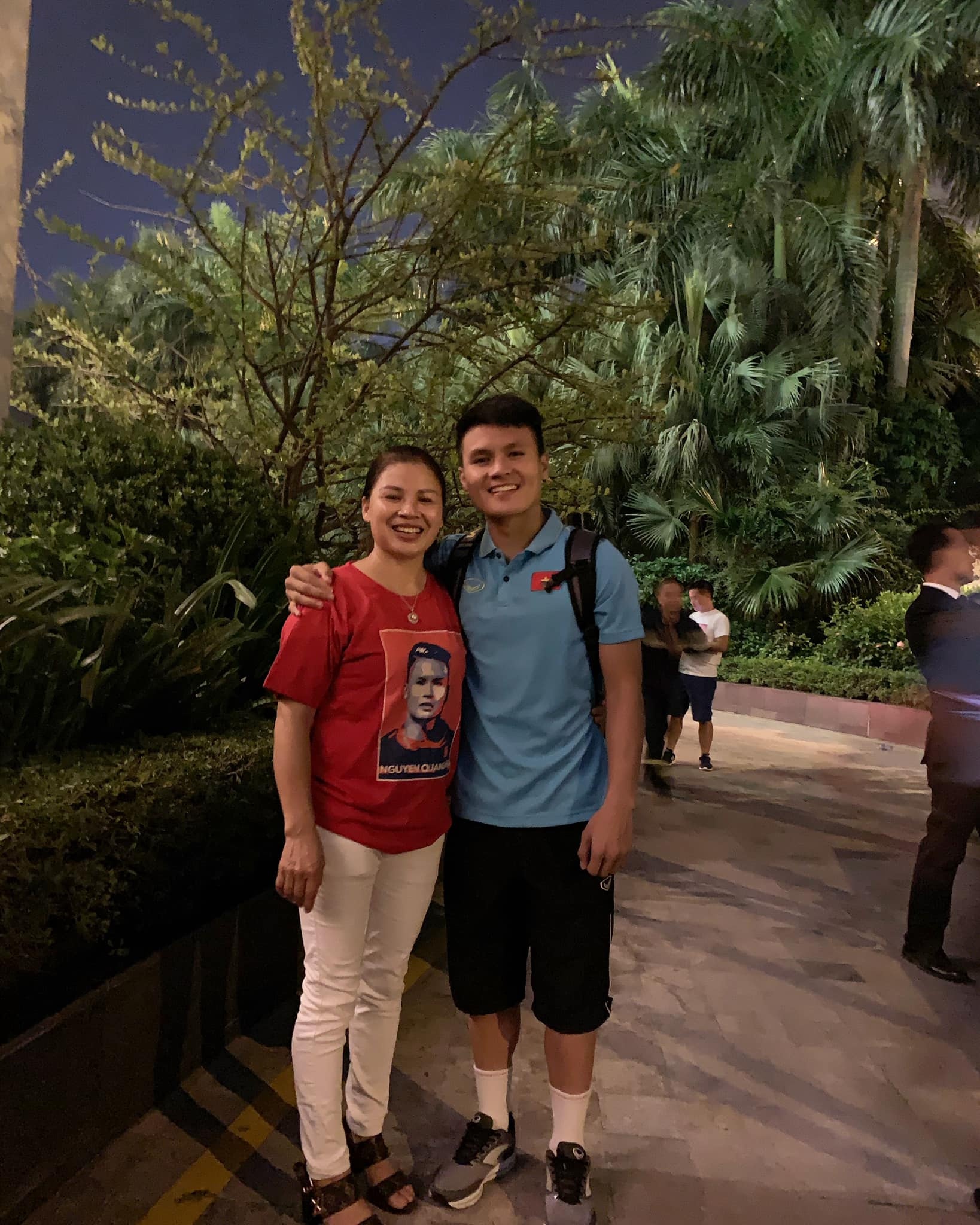 Viet Nam dau voi Malaysia anh 1