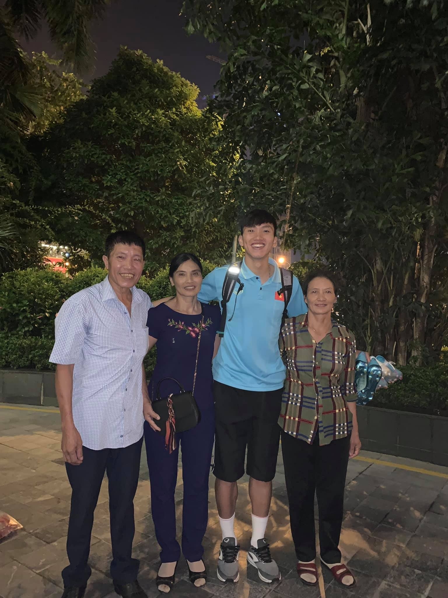 Viet Nam dau voi Malaysia anh 2