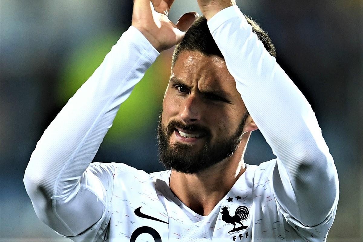 Tuyen Phap thang nhoc Iceland voi doi hinh chap va hinh anh