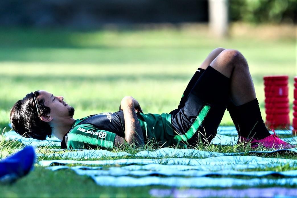 Buoi tap nghiep du cua Indonesia truoc tran gap Viet Nam hinh anh