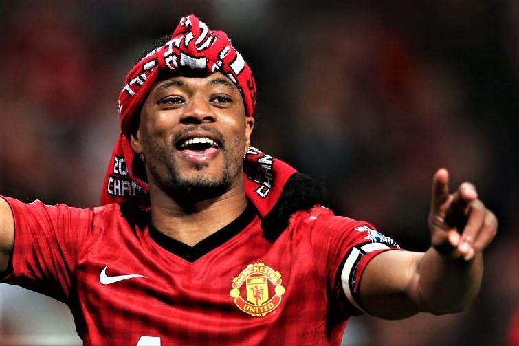 Khoanh khac thay doi cuoc doi Patrice Evra hinh anh