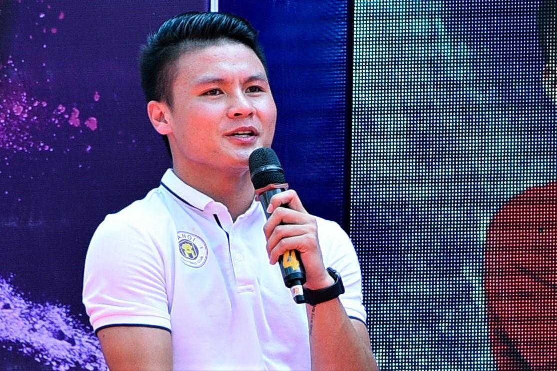 Quang Hai hat cung Trinh Thang Binh hinh anh