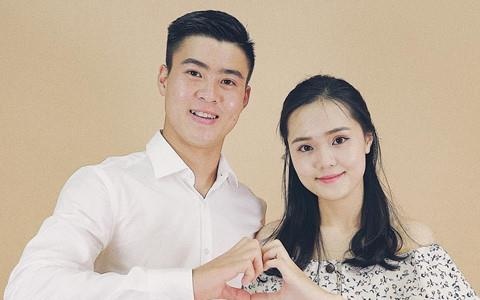 Ban gai Duy Manh mua o to anh 1