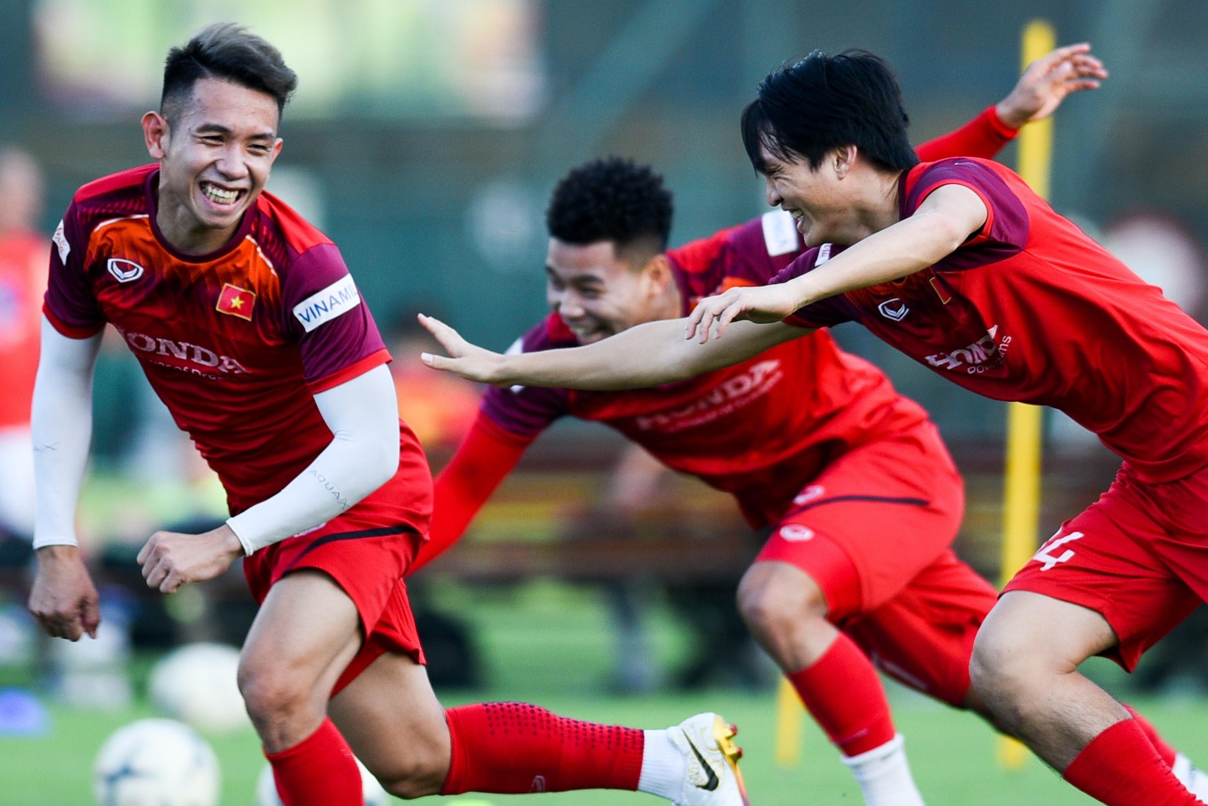 Cau thu HAGL choi duoi bat o bai tap phan xa cua tuyen Viet Nam hinh anh