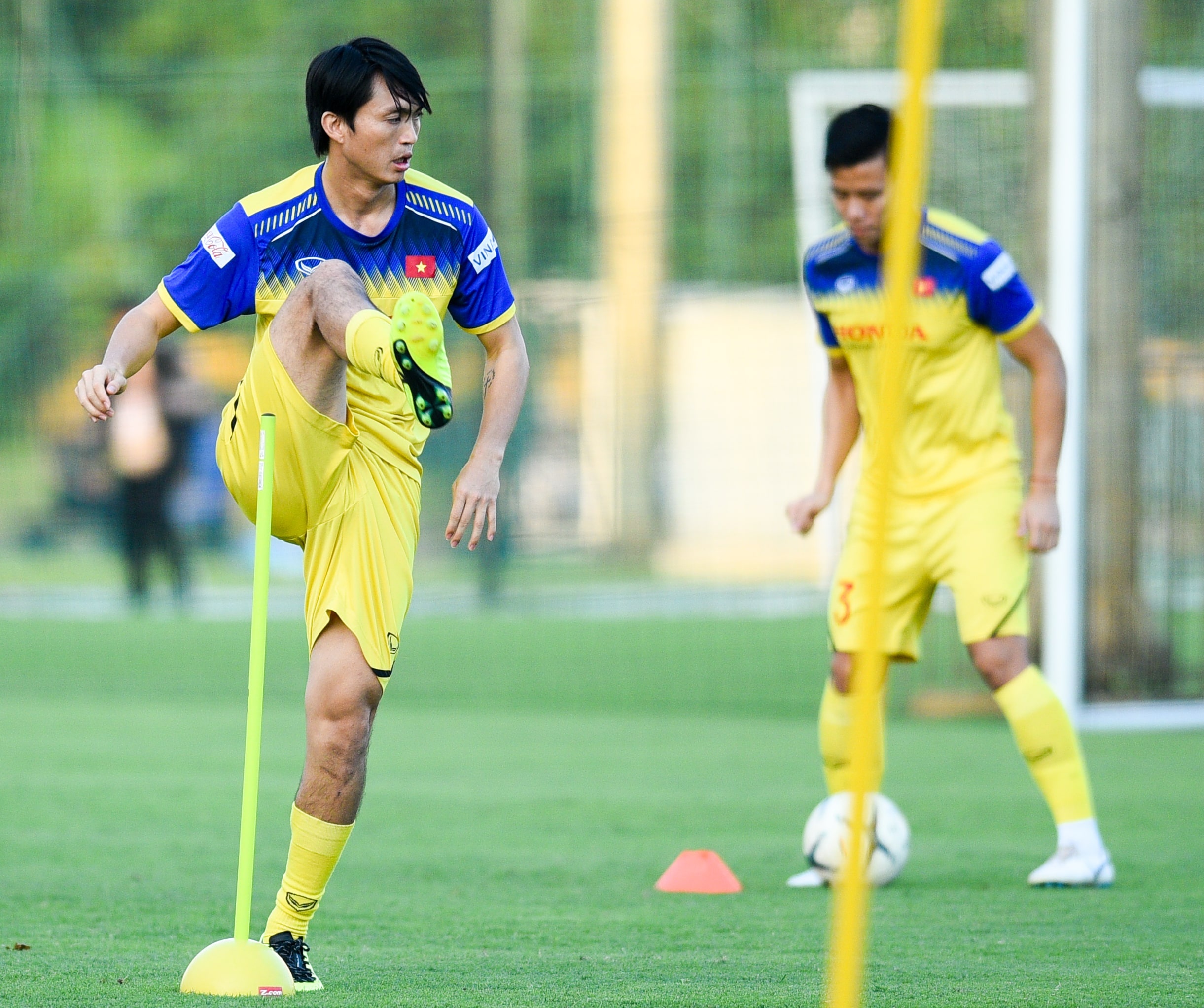 Tuyen Viet Nam hoi quan anh 6