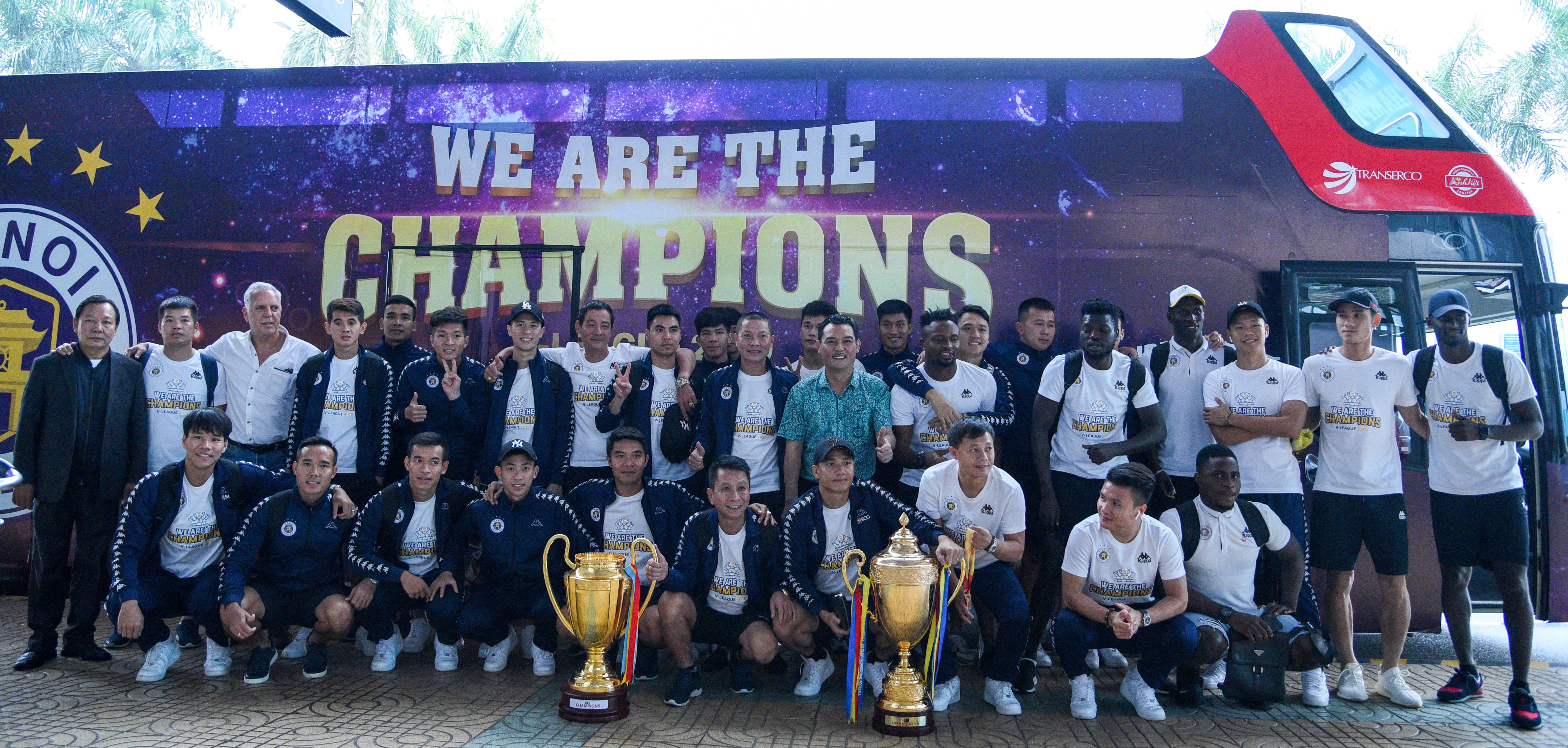 CLB Ha Noi vo dich cup quoc gia anh 9