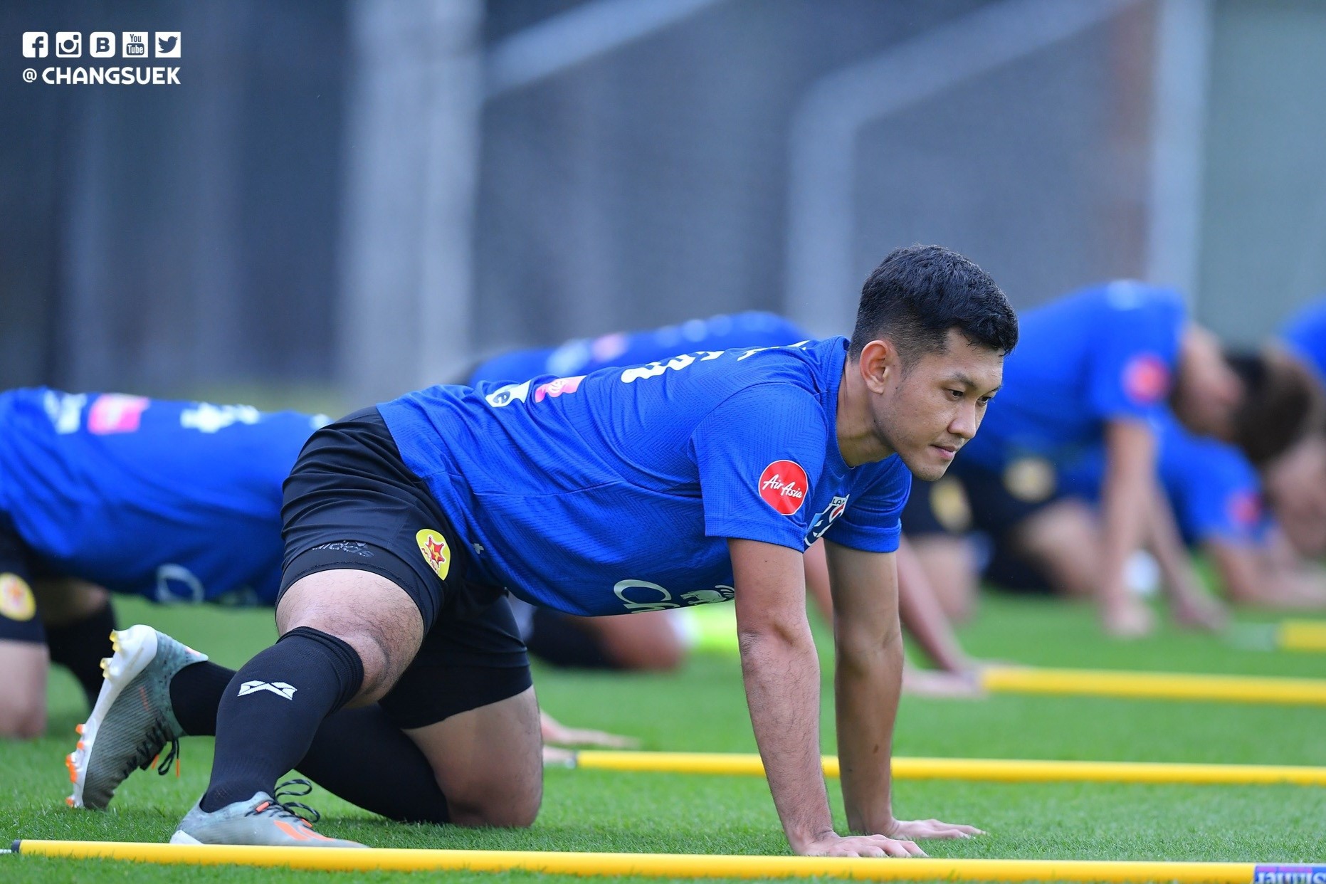 Tuyen Thai Lan tap luyen anh 6