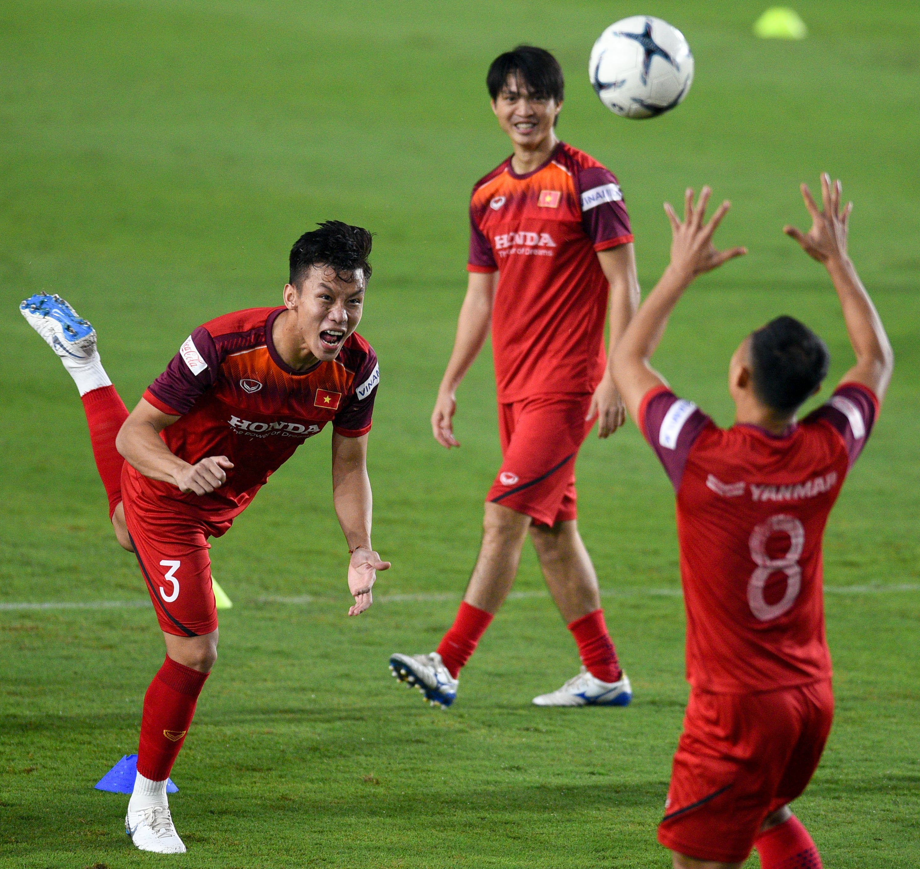 Tuyen Viet Nam tap luyen anh 4