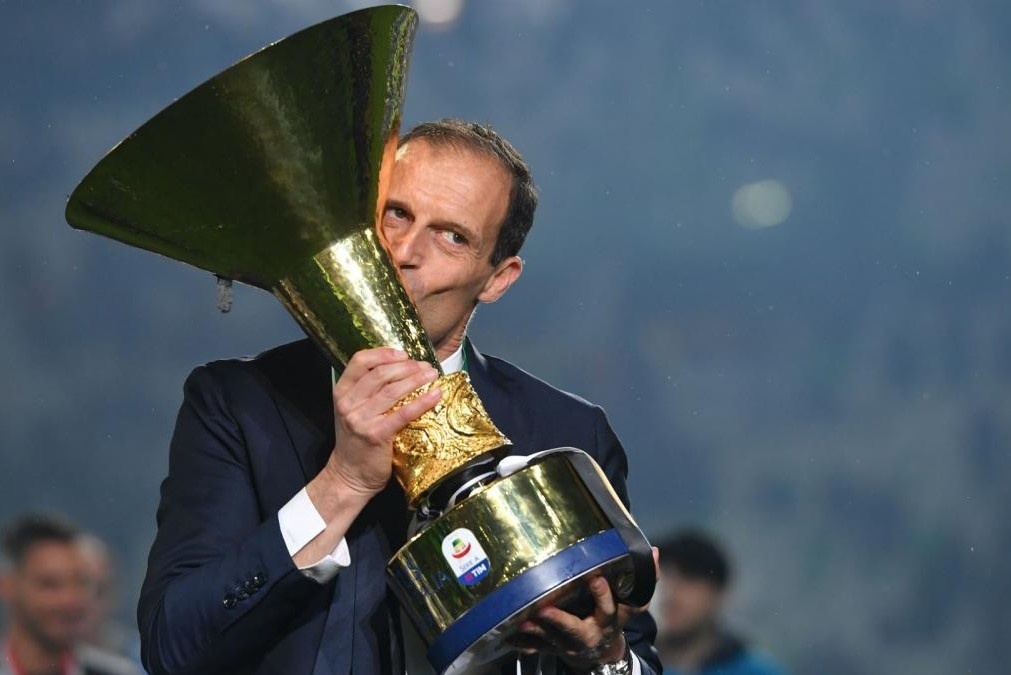 Bayern sa thai HLV anh 1