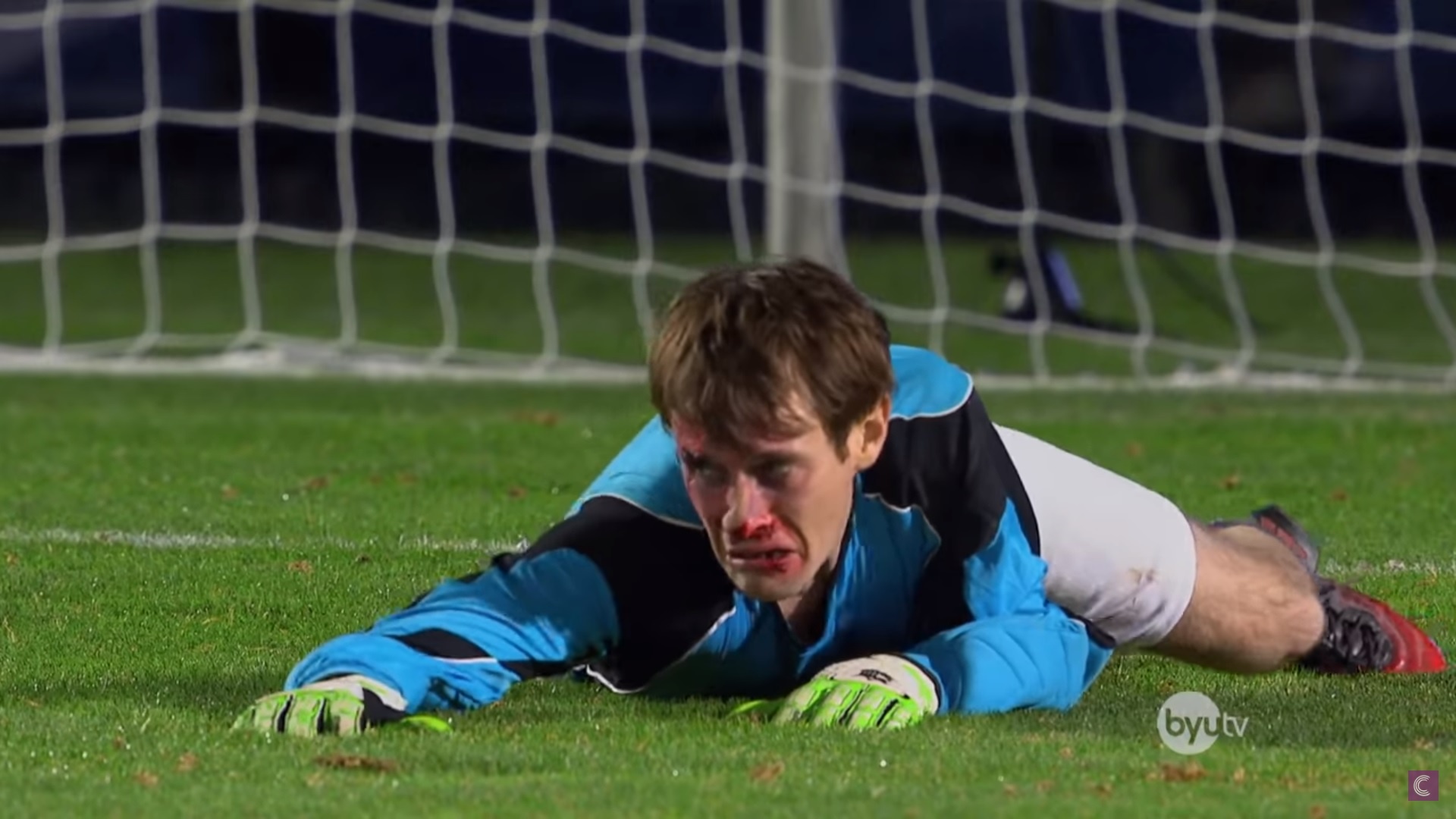 Kepa phản lưới bằng mặt ảnh 2 Kepa phan luoi bang mat anh 2