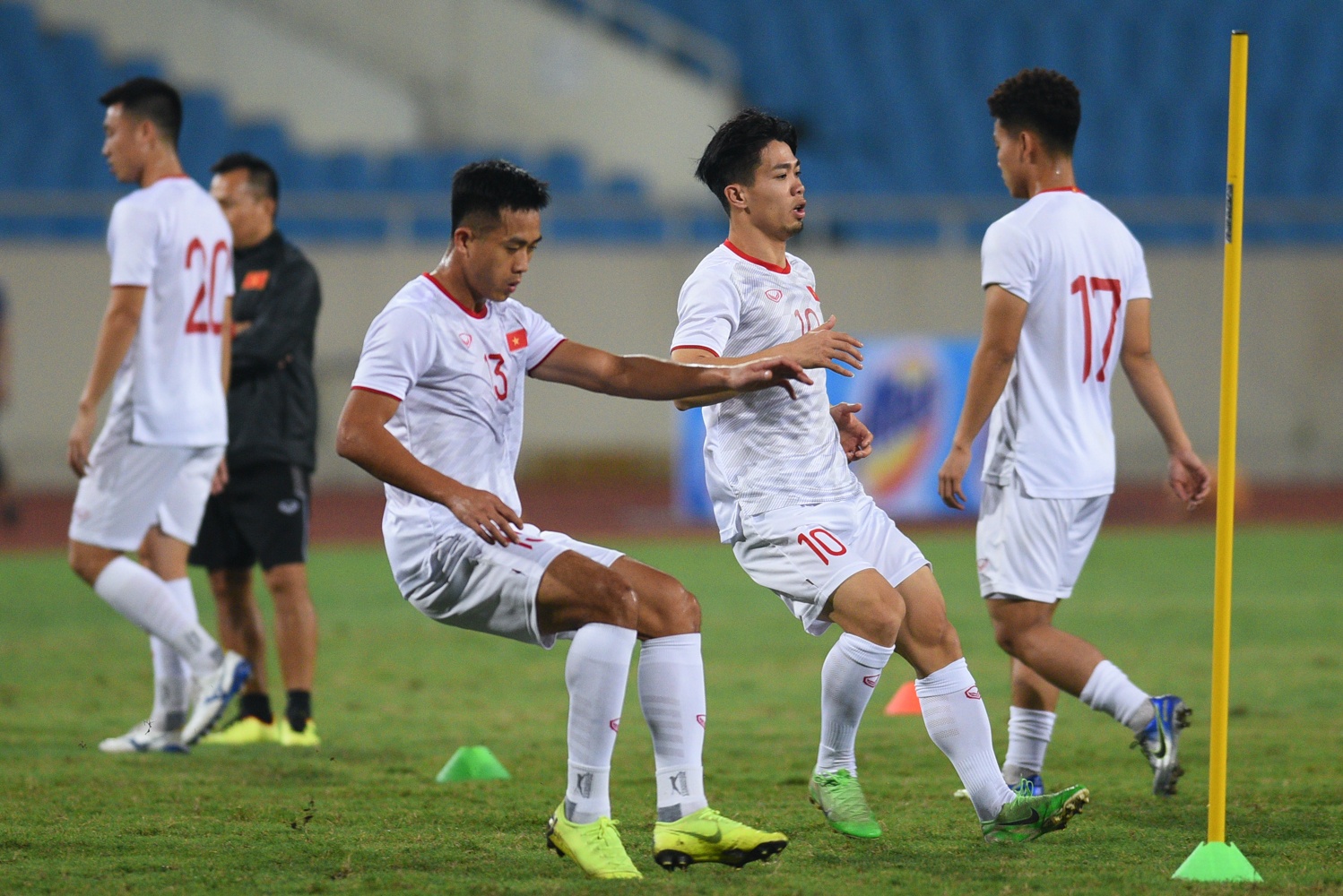 Việt Nam đấu với UAE ảnh 7 Viet Nam dau voi UAE anh 7