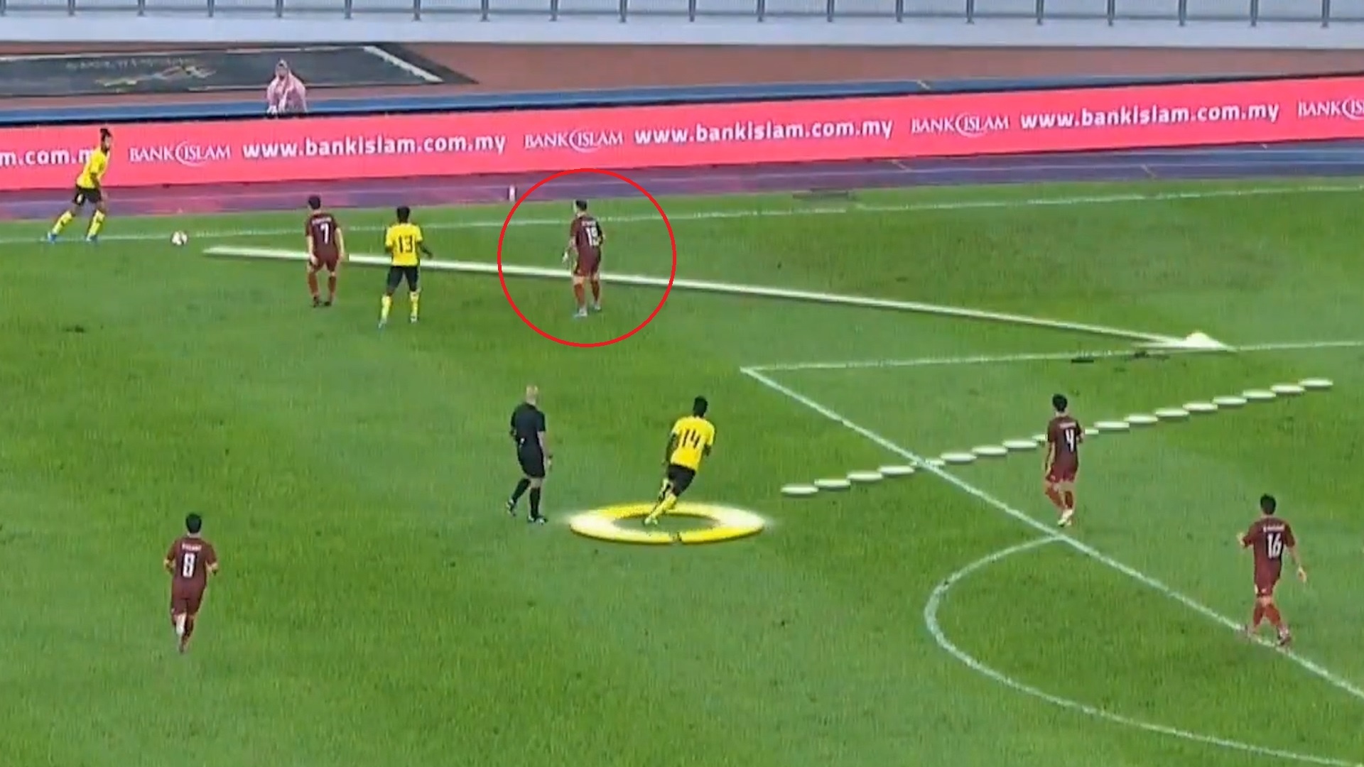 Việt Nam đấu với Thái Lan ảnh 2 Viet Nam dau voi Thai Lan anh 2