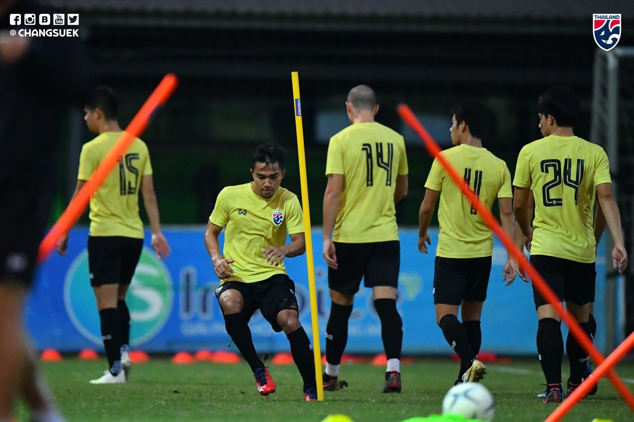 Viet Nam dau voi Thai Lan anh 7