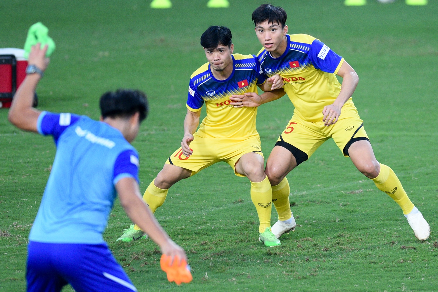 Việt Nam đấu với Thái Lan ảnh 7 Viet Nam dau voi Thai Lan anh 7