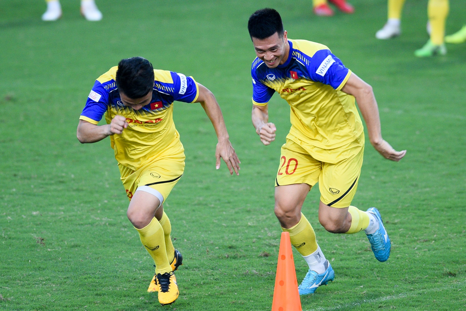 Việt Nam đấu với Thái Lan ảnh 9 Viet Nam dau voi Thai Lan anh 9