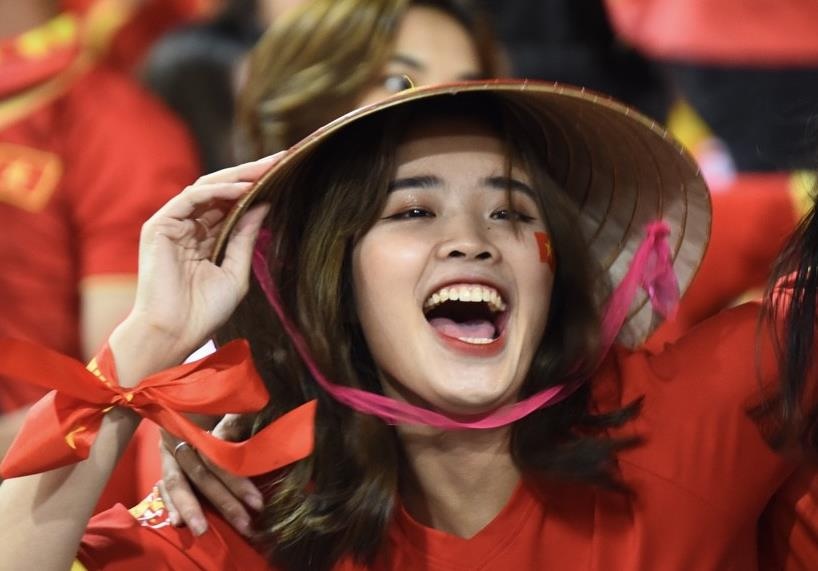 CDV Viet Nam nhuom do khan dai san My Dinh hinh anh