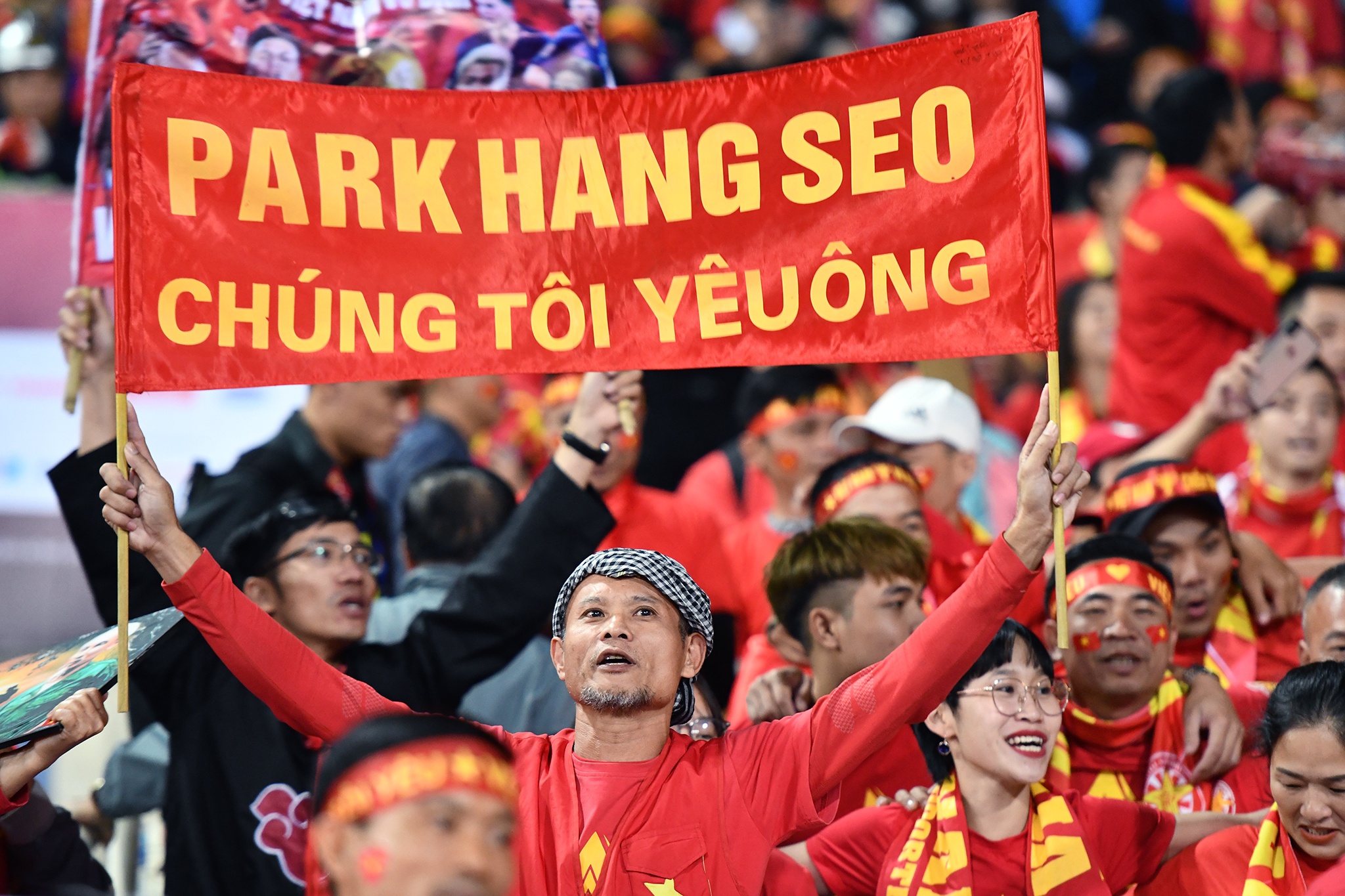 cổ động viên cổ vũ tuyển Việt Nam ảnh 5 co dong vien co vu tuyen Viet Nam anh 5