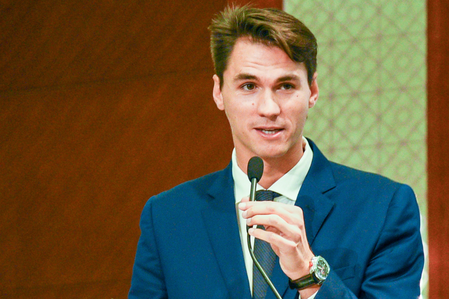 HLV Real Madrid sang Việt Nam ảnh 1 HLV Real Madrid sang Viet Nam anh 1