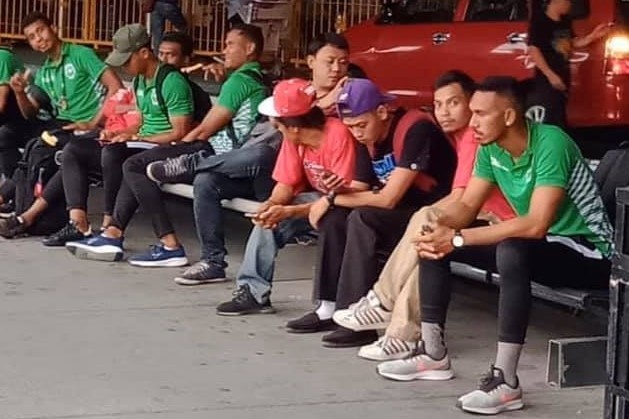 U22 Timor Leste phai doi xe gan 3 tieng o san bay hinh anh