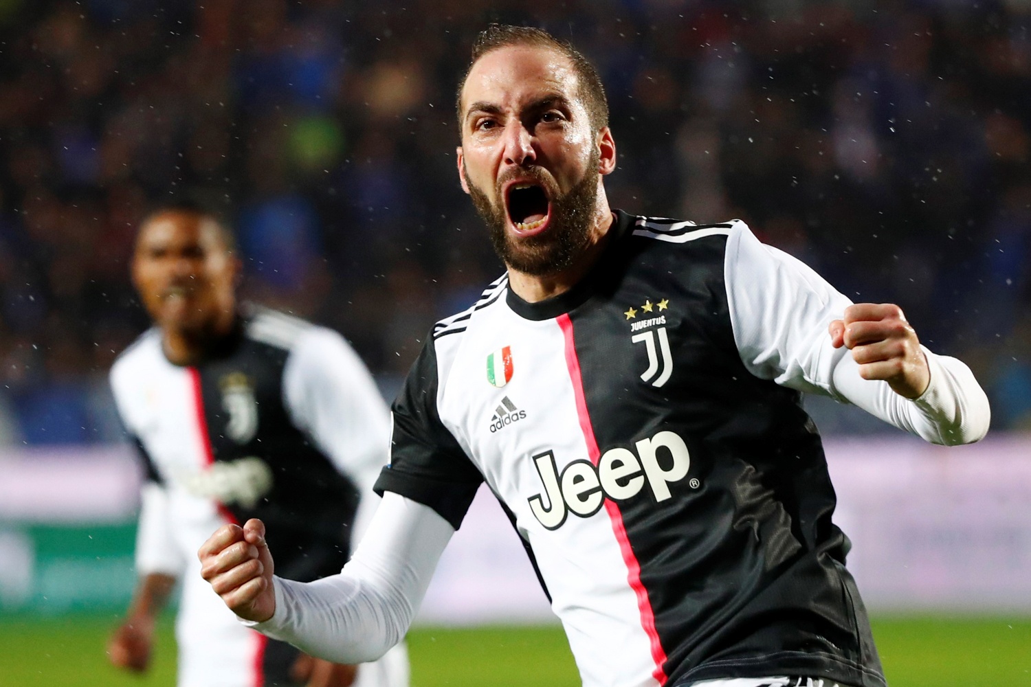 Higuain lap cu dup giup Juventus thang nguoc 3-1 hinh anh