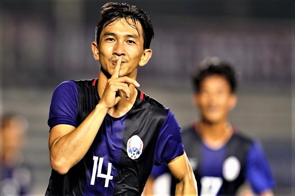 Keo Sokpheng ghi ban sau nhieu lan tao co hoi cho dong doi hinh anh