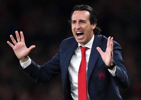 Arsenal sa thai Unai Emery, chon Ljungberg lam HLV tam quyen hinh anh