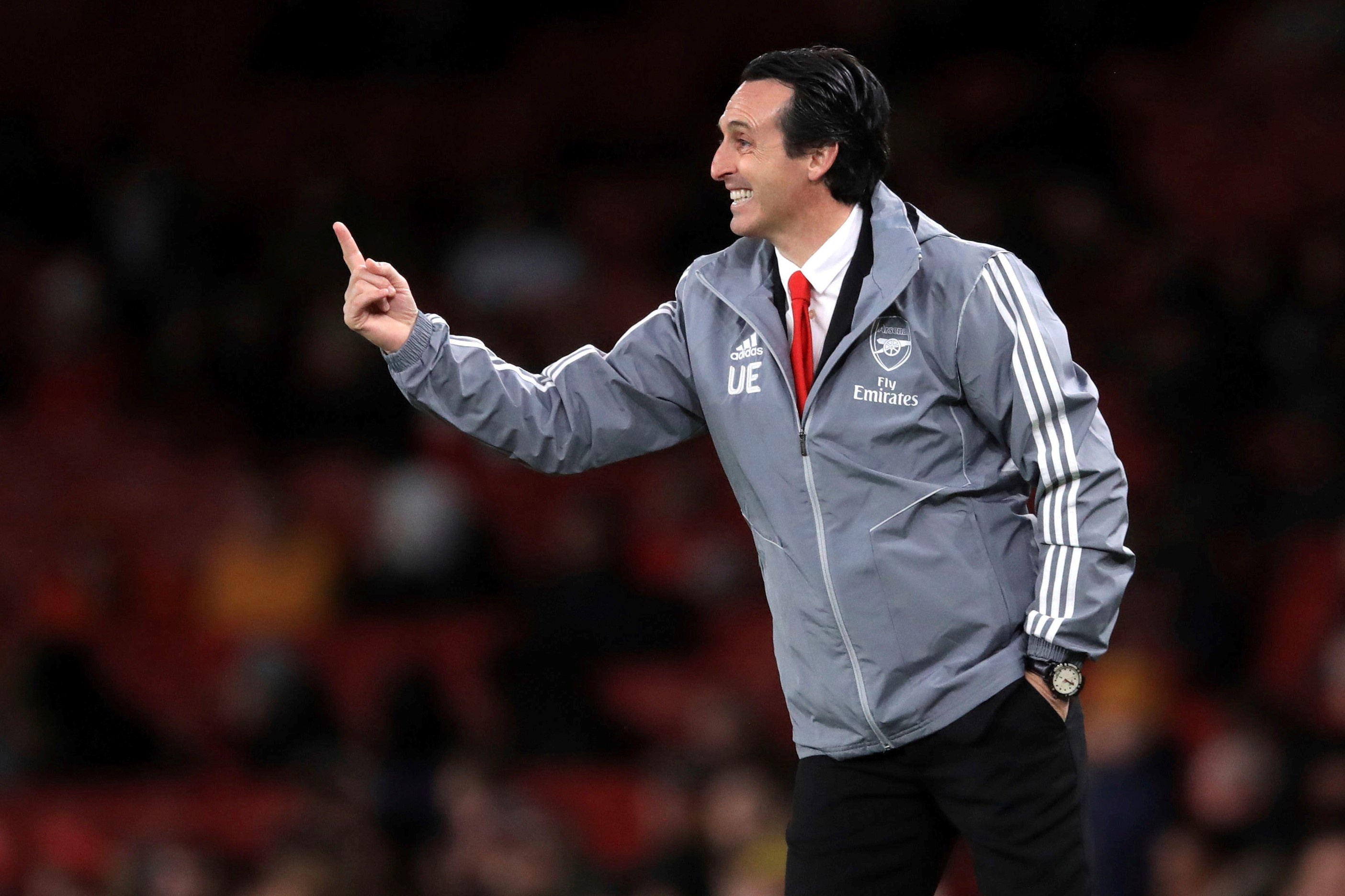 Arsenal sa thải HLV ảnh 1 Arsenal sa thai HLV anh 1