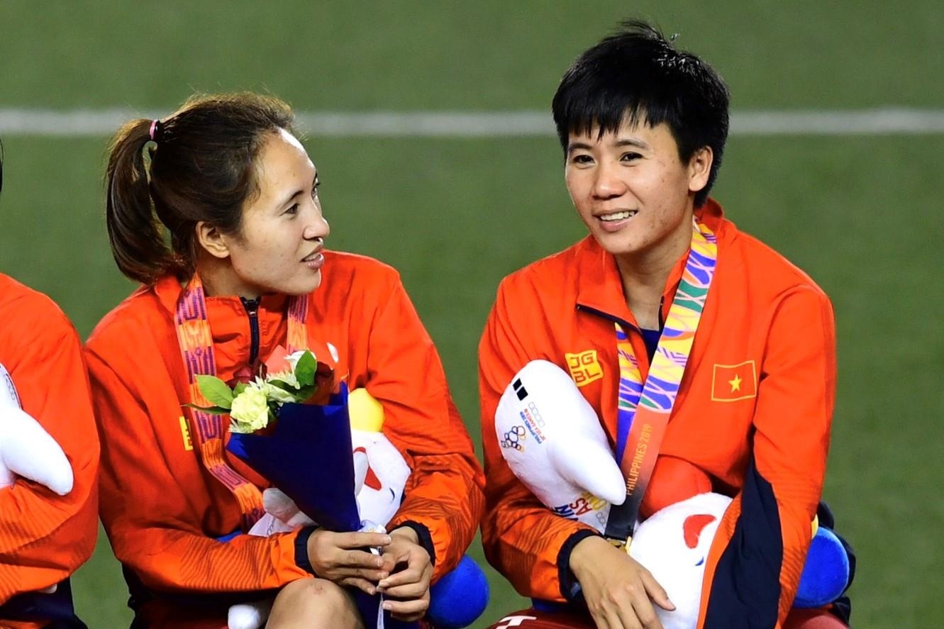 Tuyet Dung chuc U22 Viet Nam gianh HCV SEA Games hinh anh