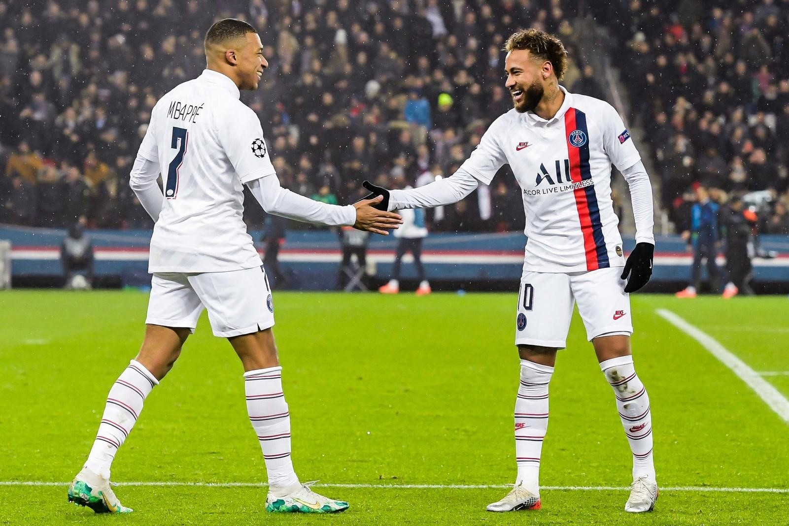 Neymar roi PSG anh 1