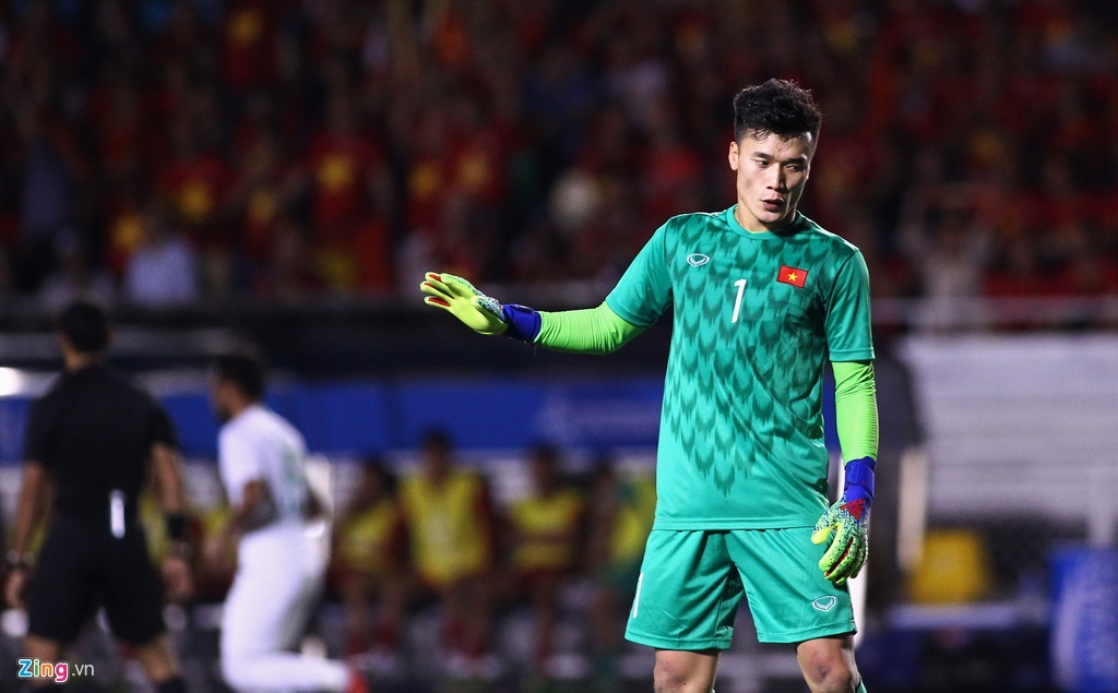 Bui Tien Dung gia nhap CLB TP. HCM anh 2