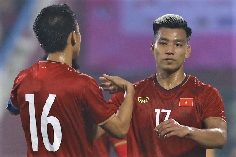 Van Thanh sut 11 m ghi ban cho tuyen Viet Nam hinh anh