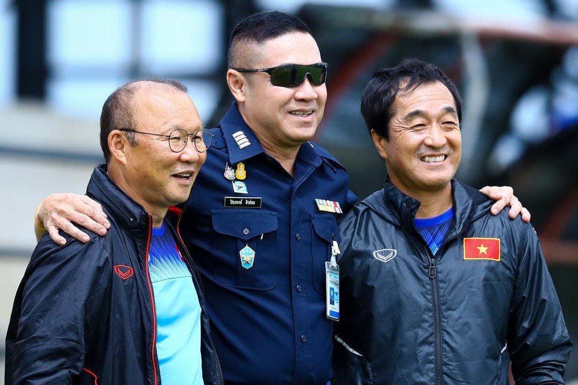 Huyen thoai Thai Lan do tham Bahrain qua HLV Park Hang-seo hinh anh